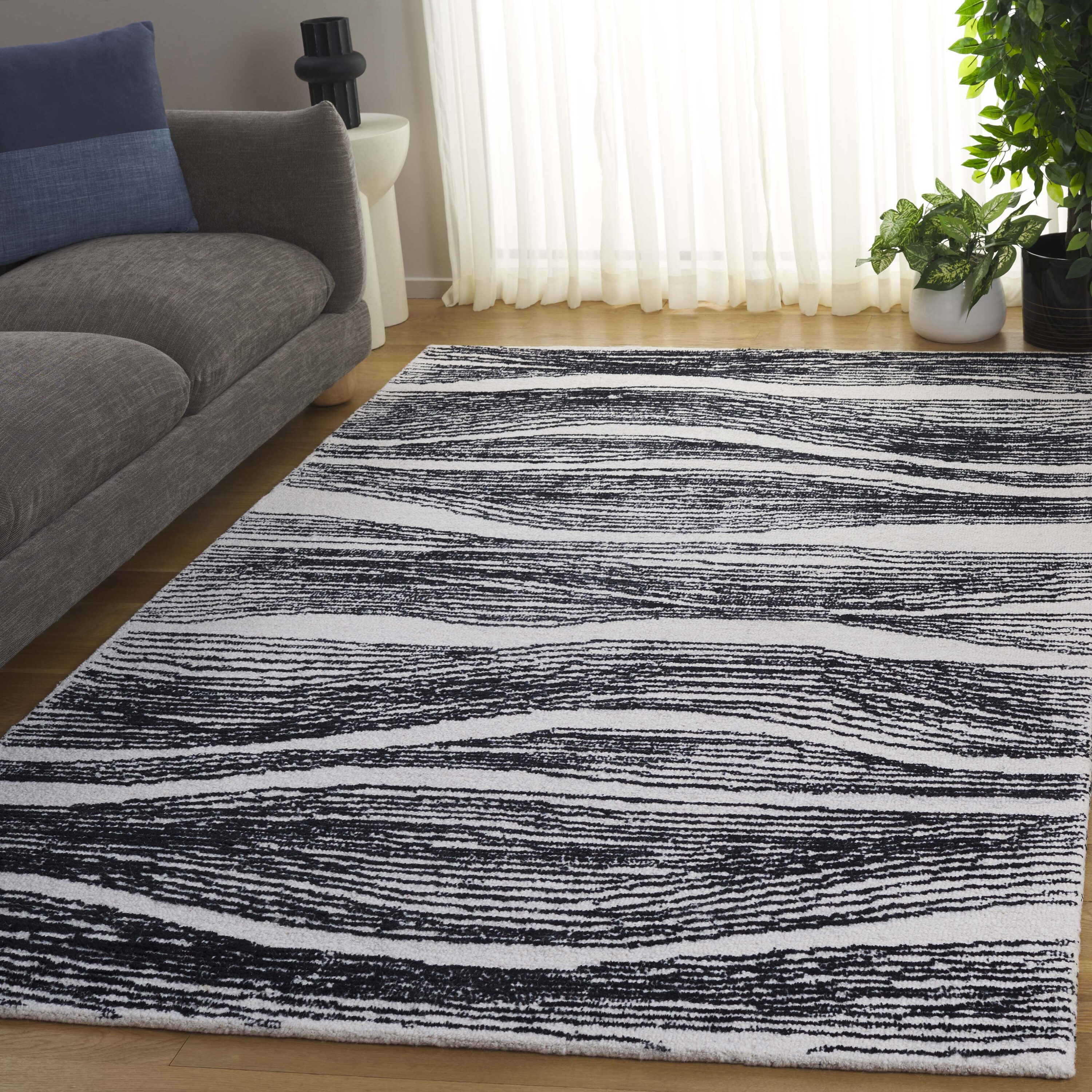  Metro 995 Ivory/Black Modern Contemporary 4ft x 6ft Small Rectangle Rug