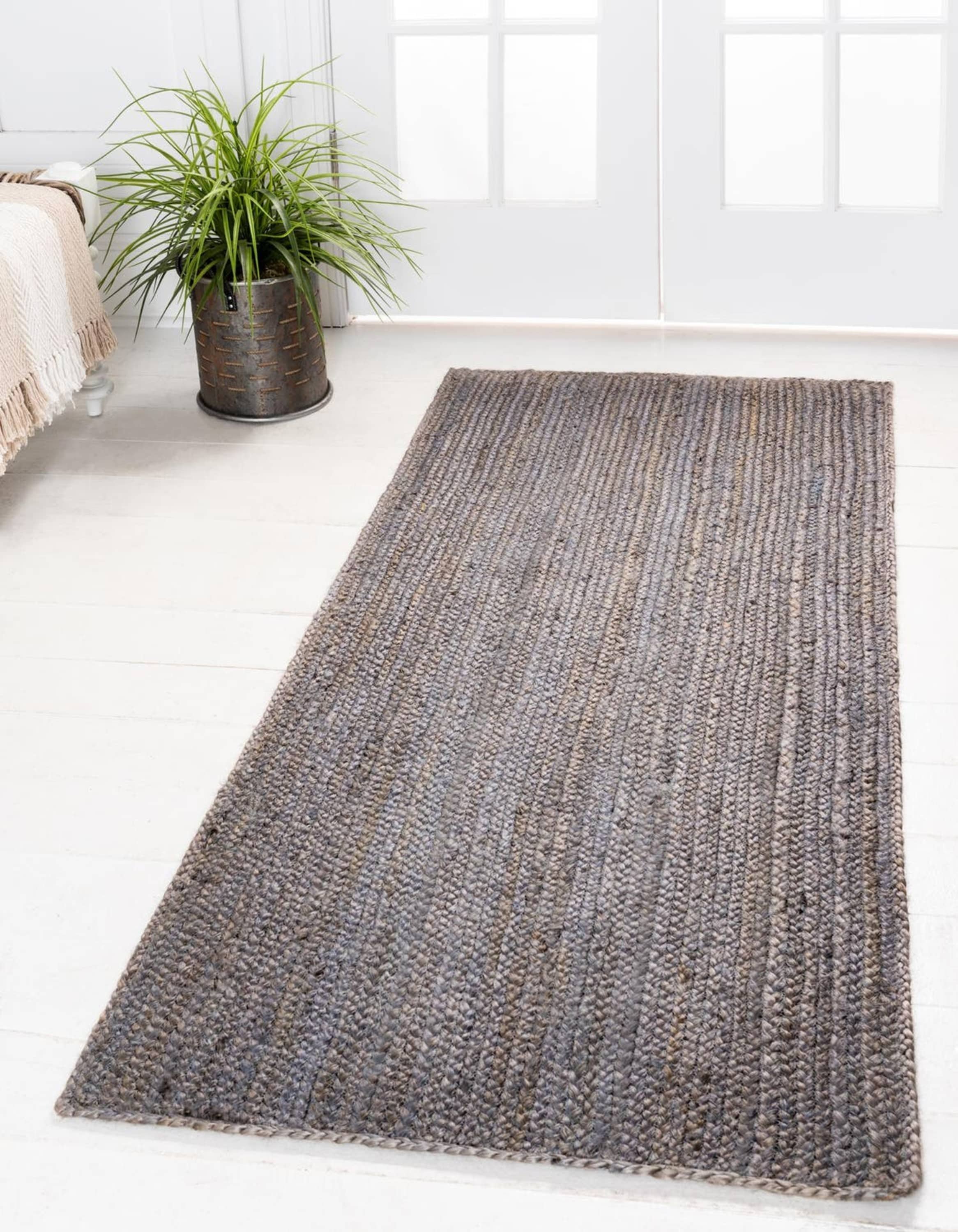 Unique Loom 3138947 Braided Jute 3 x 6 (ft) Braided Jute Gray Rectangular Indoor Solid Runner rug