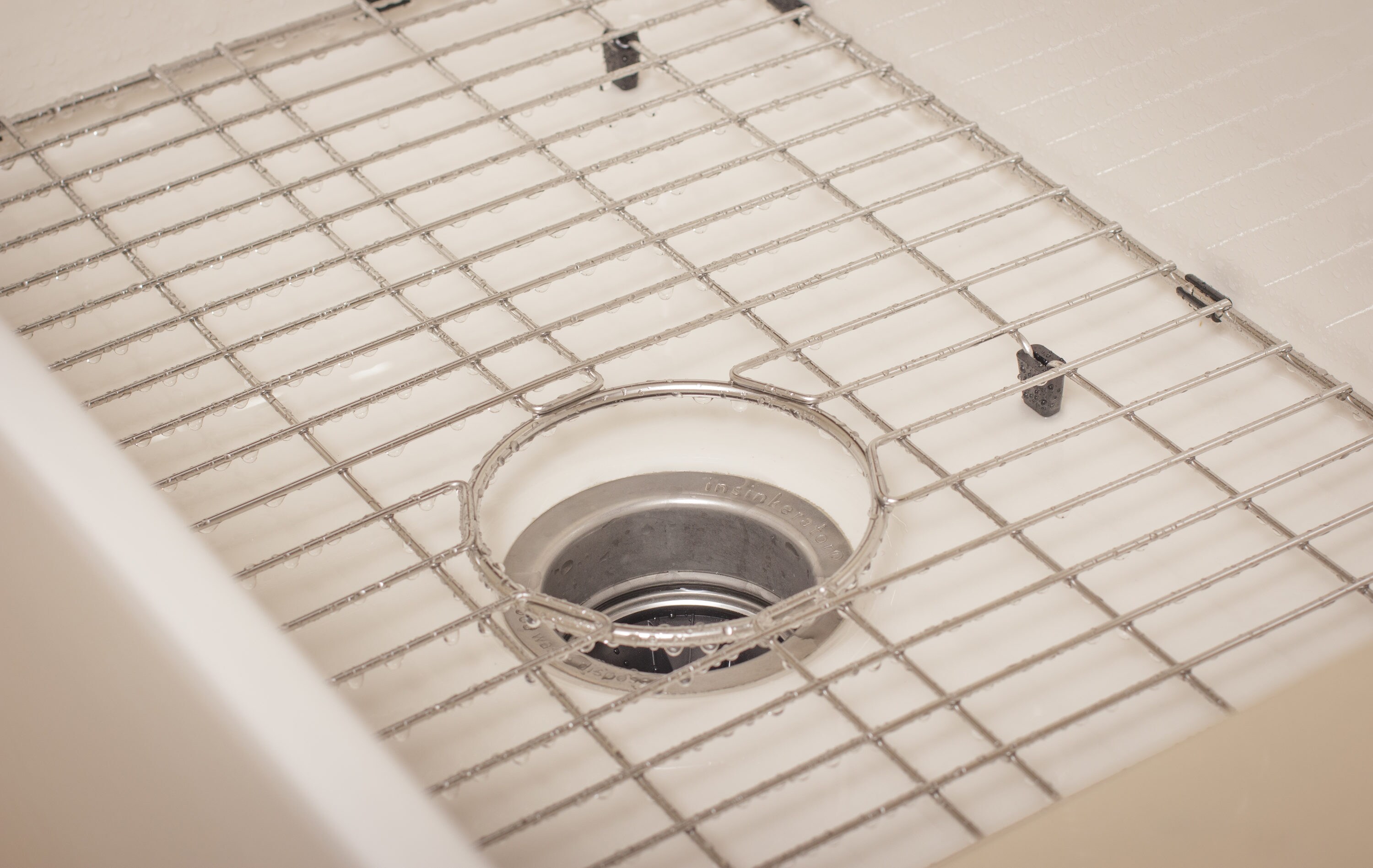Solid Stainless Steel Kitchen Sink Grid with Plastic Feet