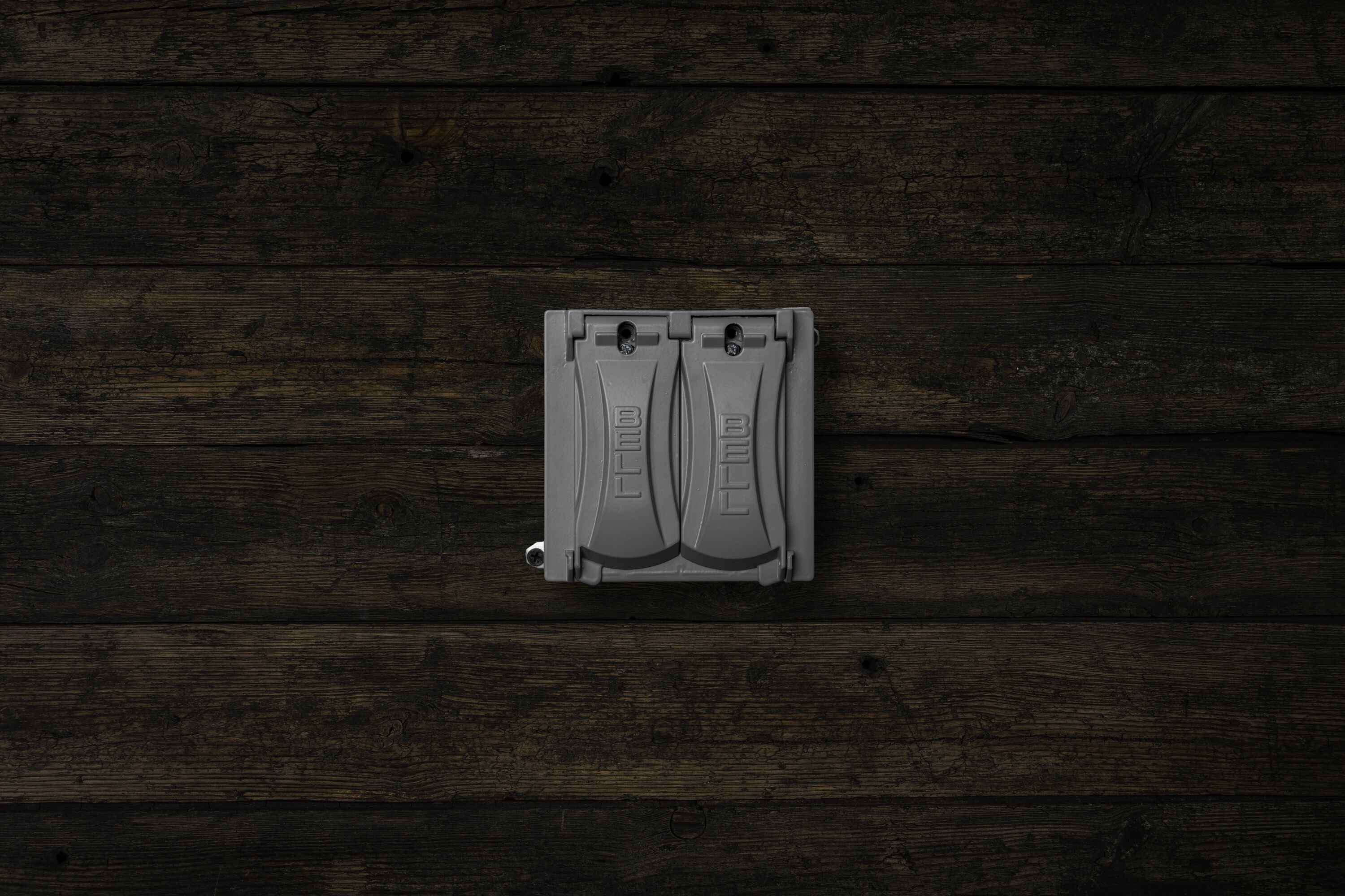 Hubbell MX2050S Electrical-Box-Covers - View #3