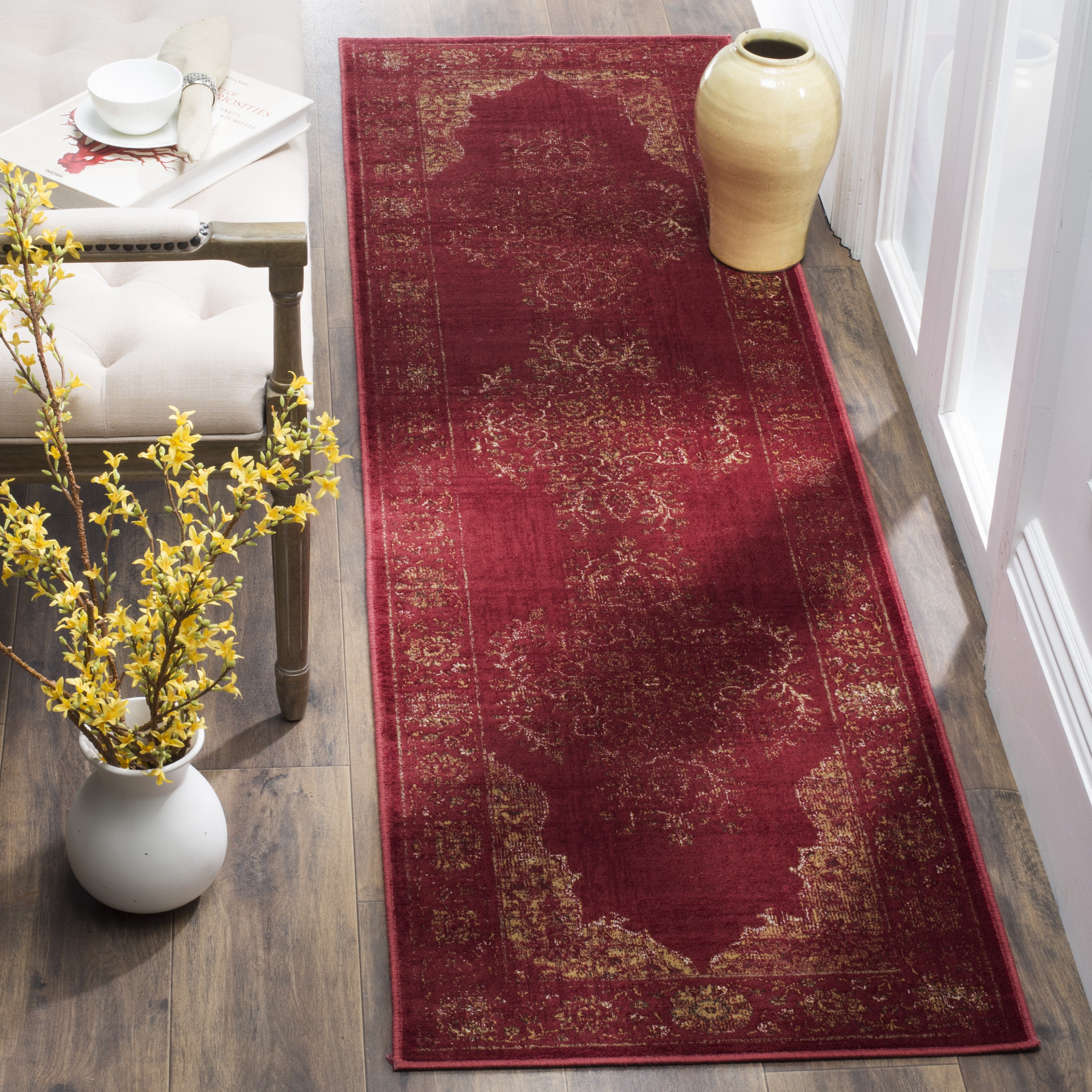 Safavieh VTG122-6220-28 Vintage Kaira 2 x 8 (ft) Loomed Synthetic Rose Rectangular Indoor Distressed/Overdyed Vintage Runner rug
