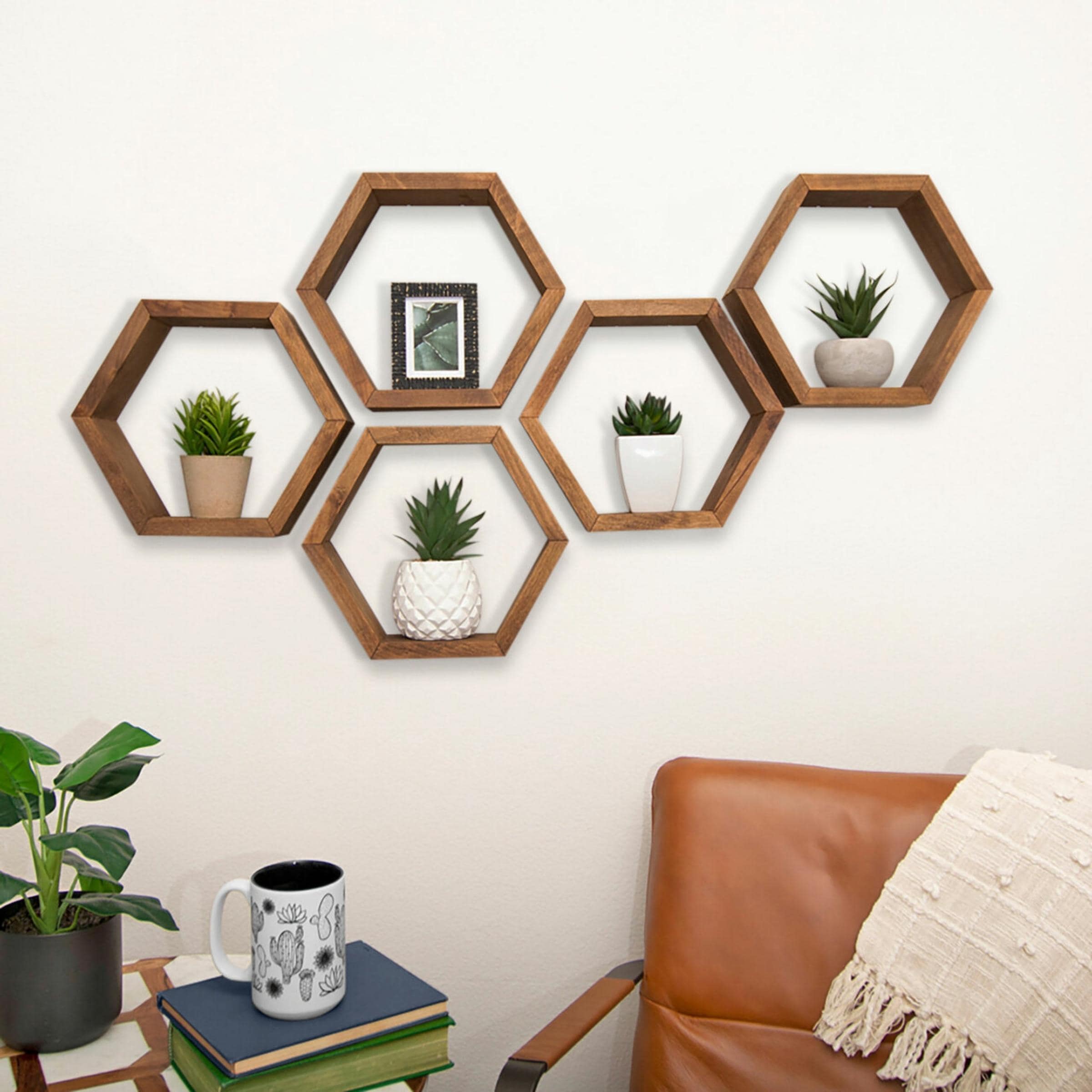 40 Cool Hexagon Shelf Ideas For Kids Room | HomeMydesign