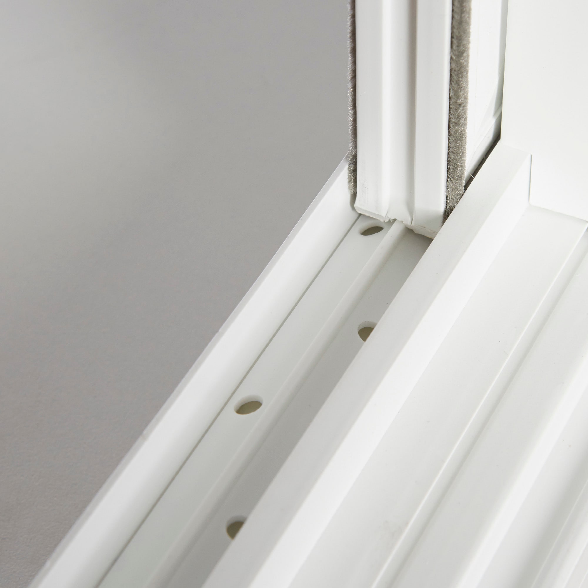 Project Source VUS2424PS Sliding-Windows - View #9