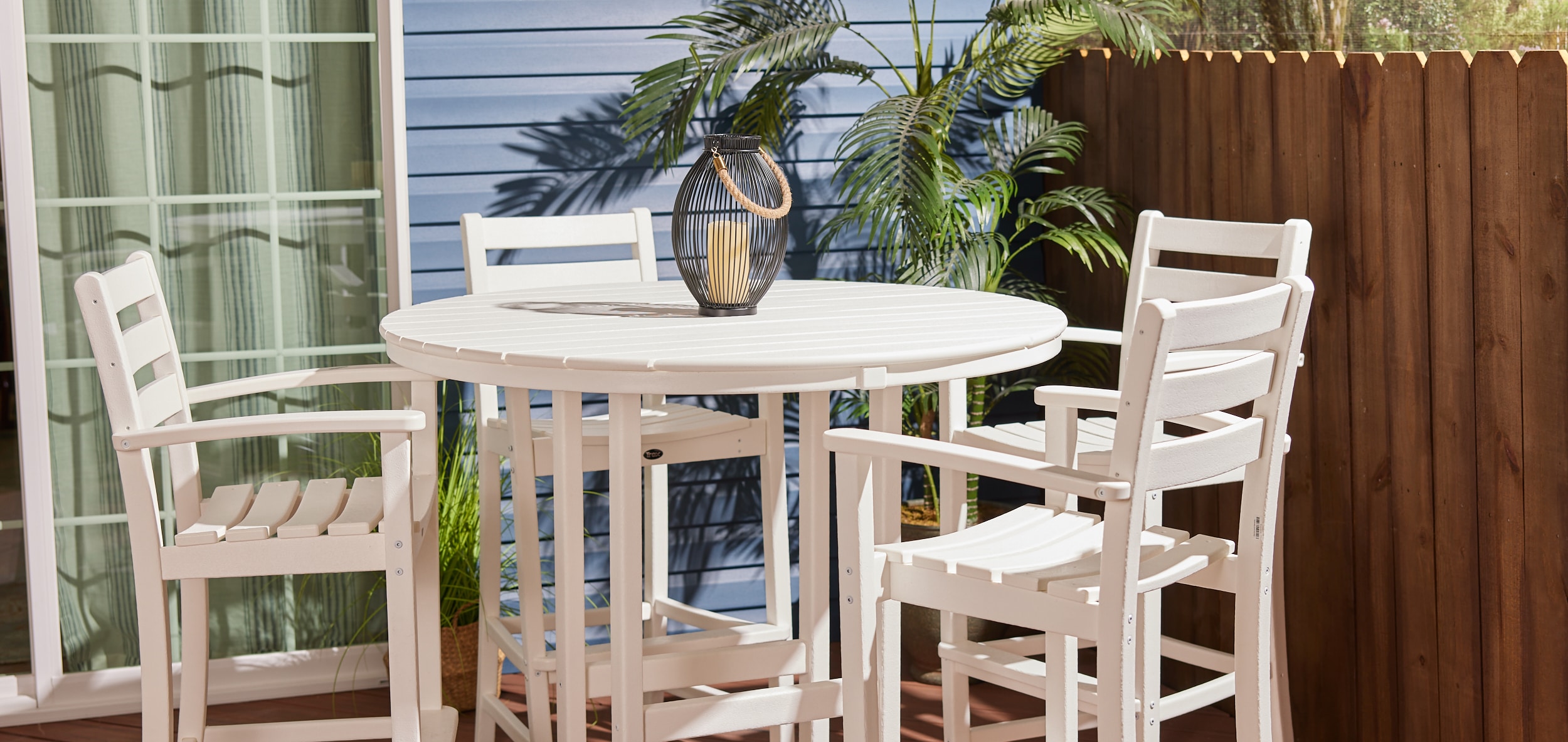 Trex Outdoor Furniture TXS119-1-CW Monterey Bay 5-Piece Bar Set Classic White 