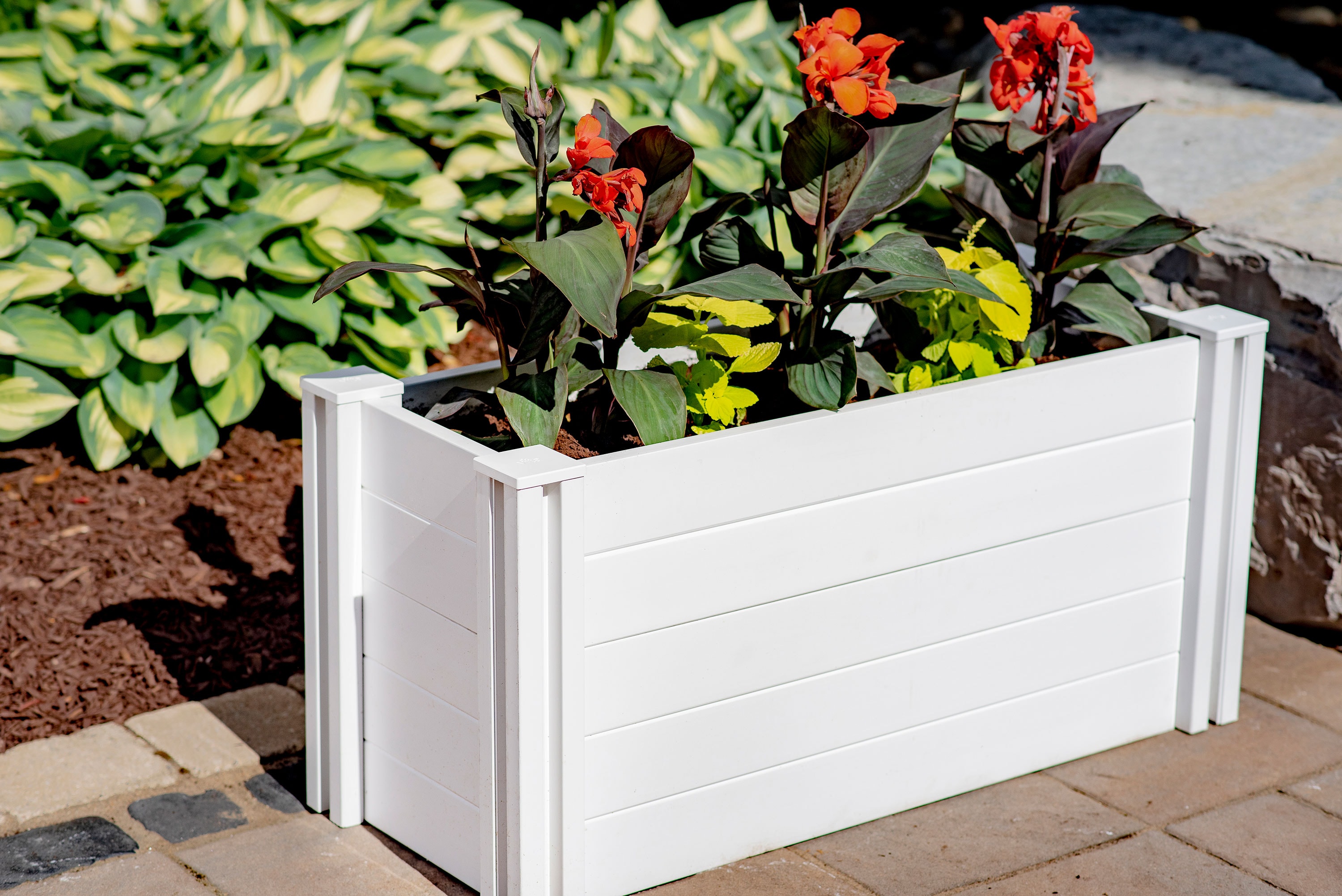 Vita Rectangle 16.25-in W Large White PVC Vinyl Outdoor Raised Planter ...