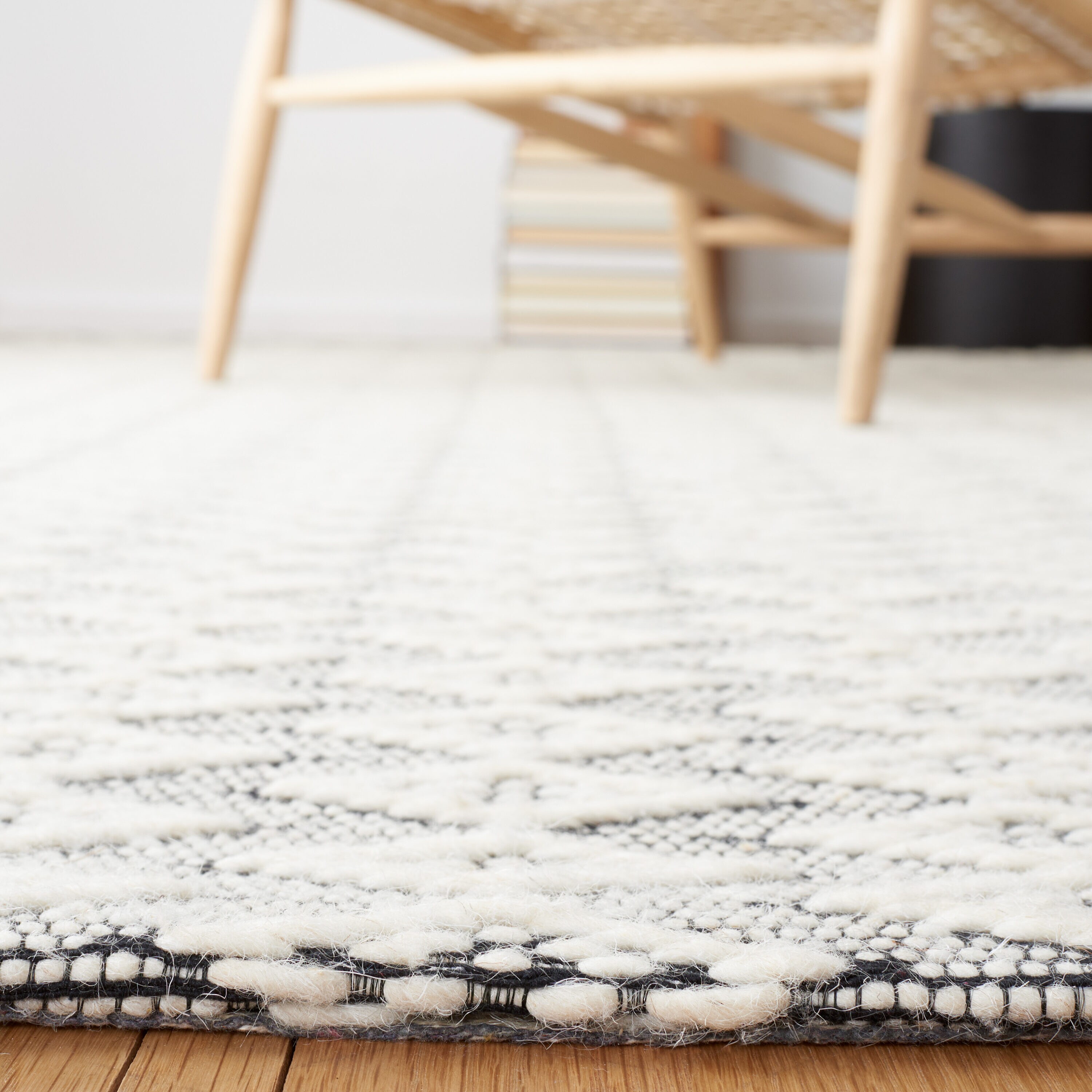 Safavieh MRB310A-5 rugs - View #4