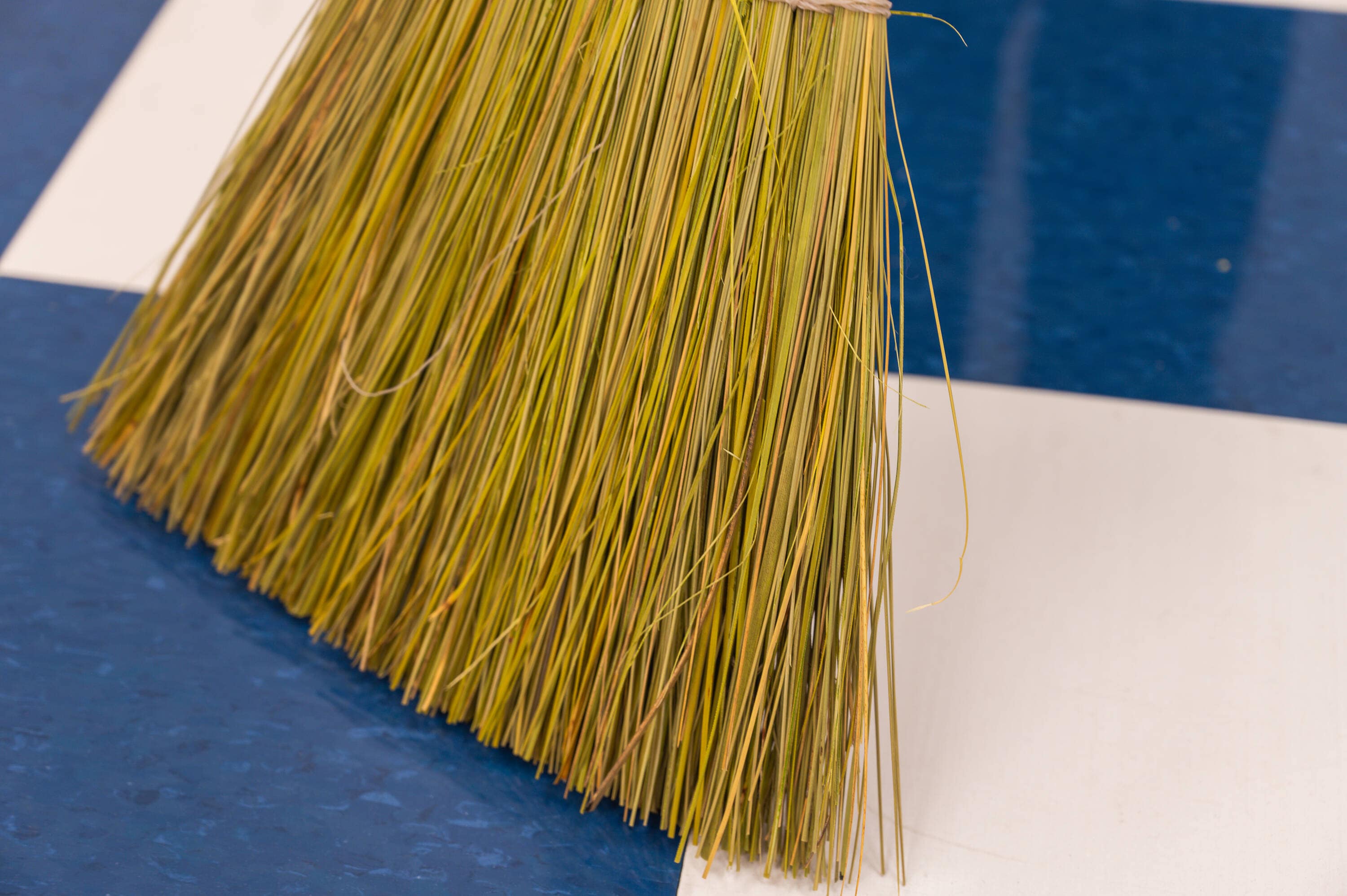 O'DELL A12001 brooms - View #2