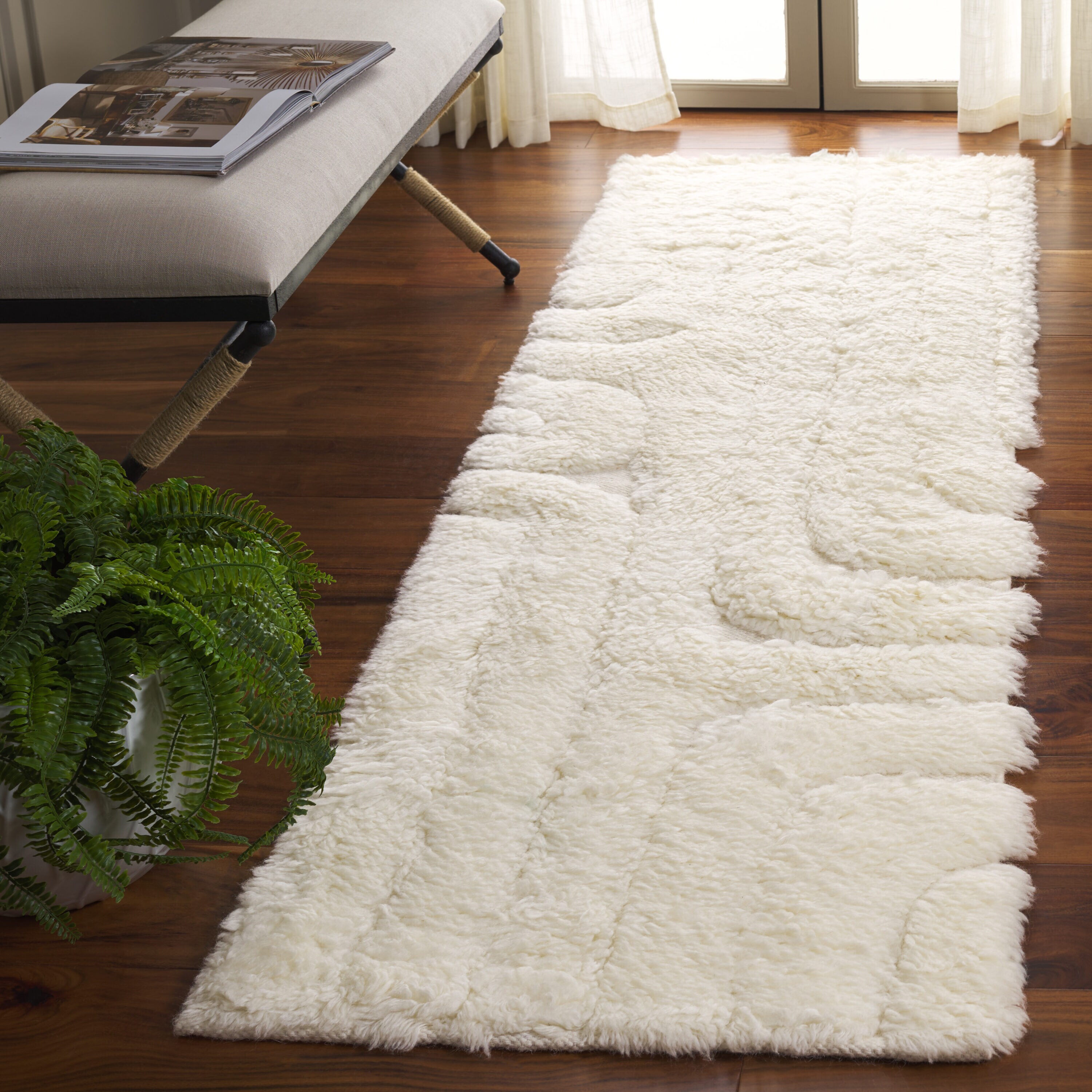  Manhattan 651 Ivory Modern 2Ft-3In x 8Ft Runner Rug