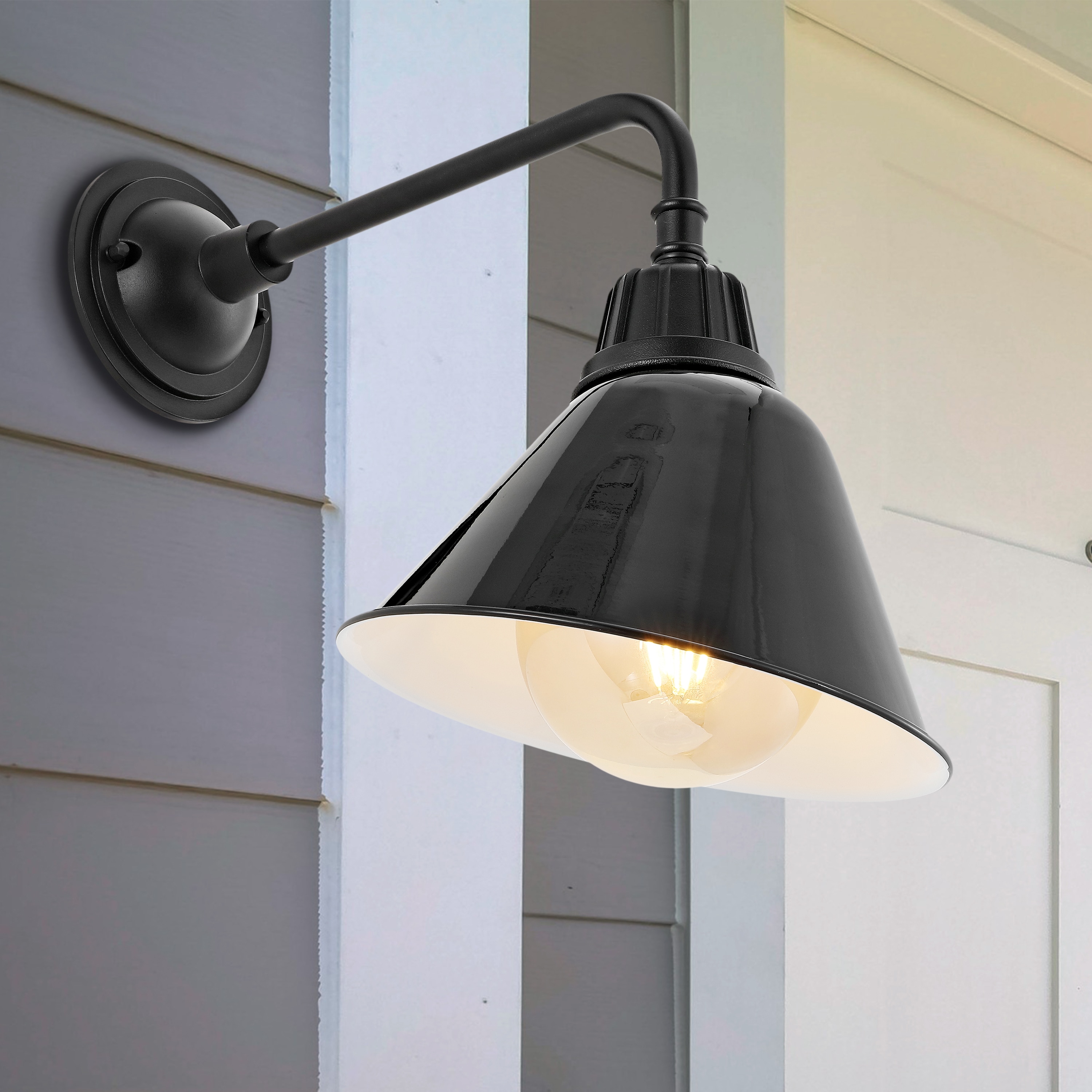 JONATHAN  Y JYL7612B Croydon Farmhouse Industrial Iron Gooseneck Arm 1 -Light 15-in H Polished Black Hardwired Outdoor Wall Light