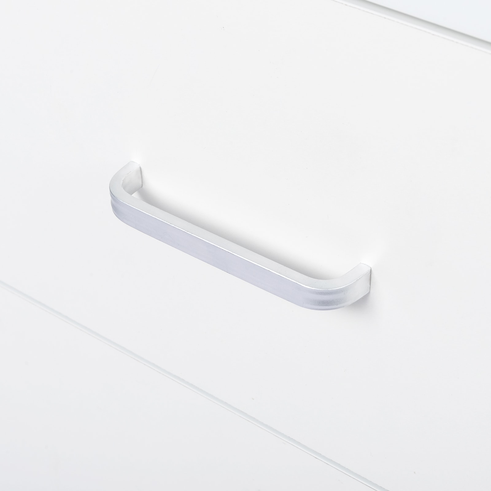 Winado LO1G52003320 White 3 -Drawer Standard dresser