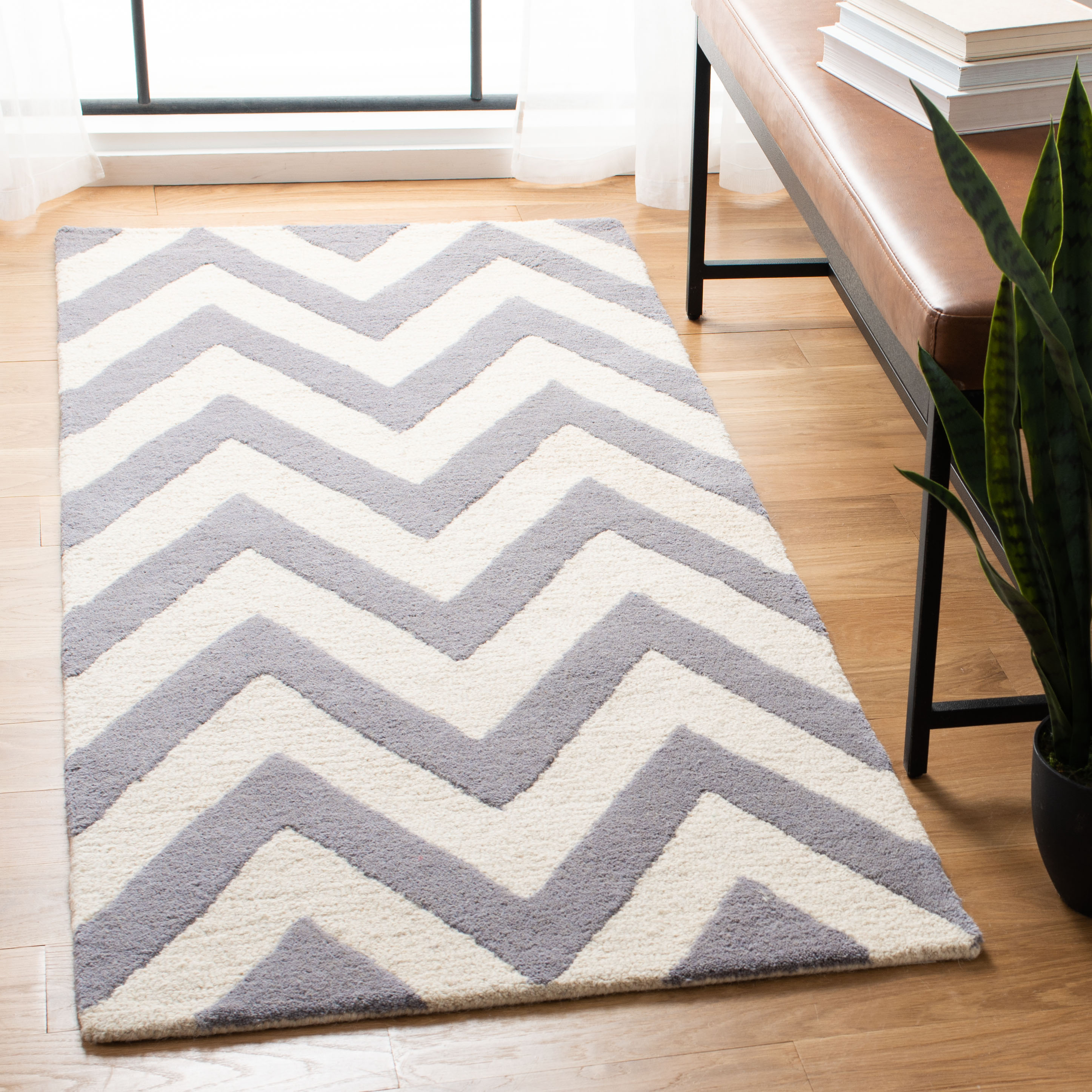 Handmade Silver and Ivory Tufted Wool Area Rug