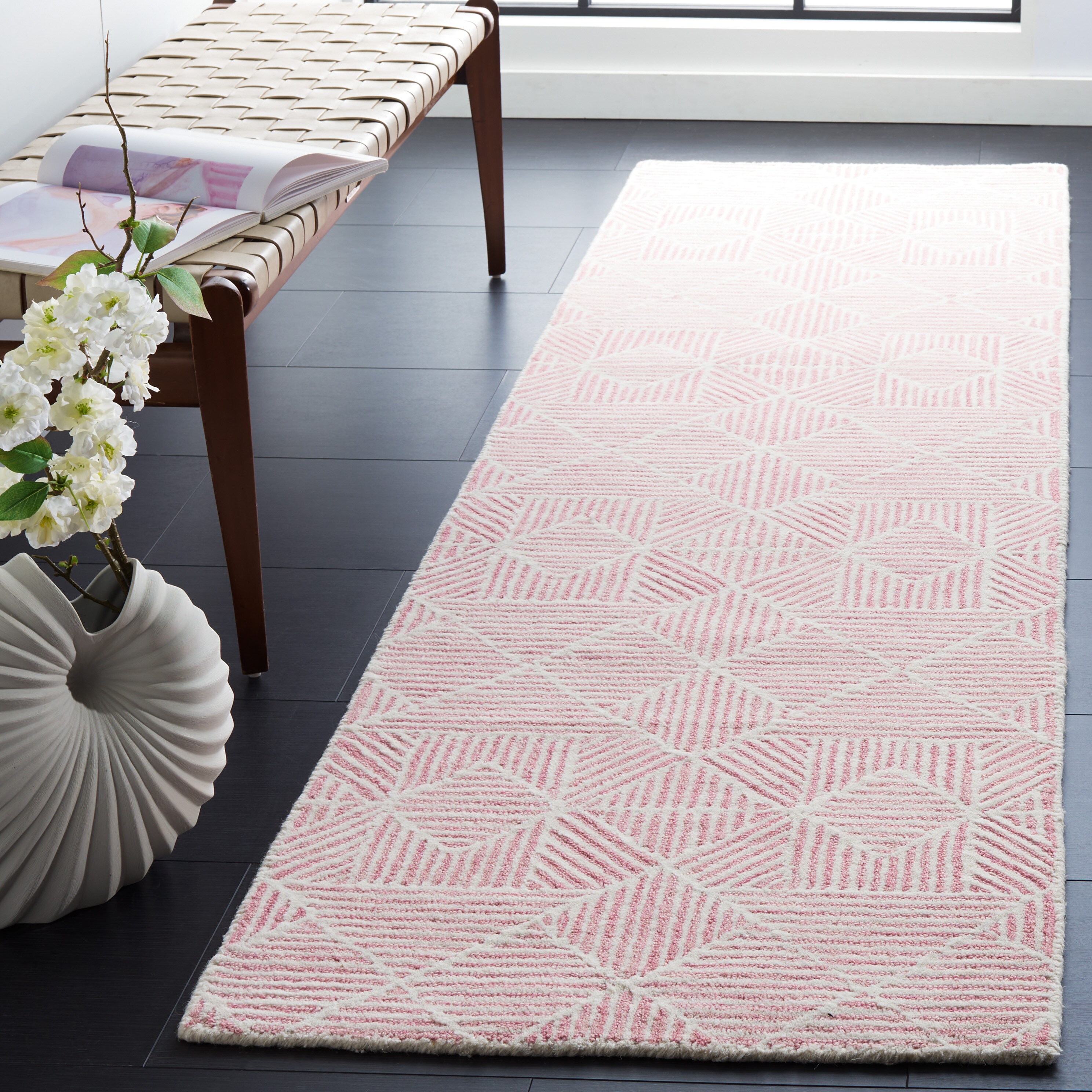 Safavieh ABT763U-28 Abstract Renee 2 x 8 (ft) Tufted Wool Pink/Ivory Rectangular Indoor Geometric Farmhouse/Cottage Runner rug
