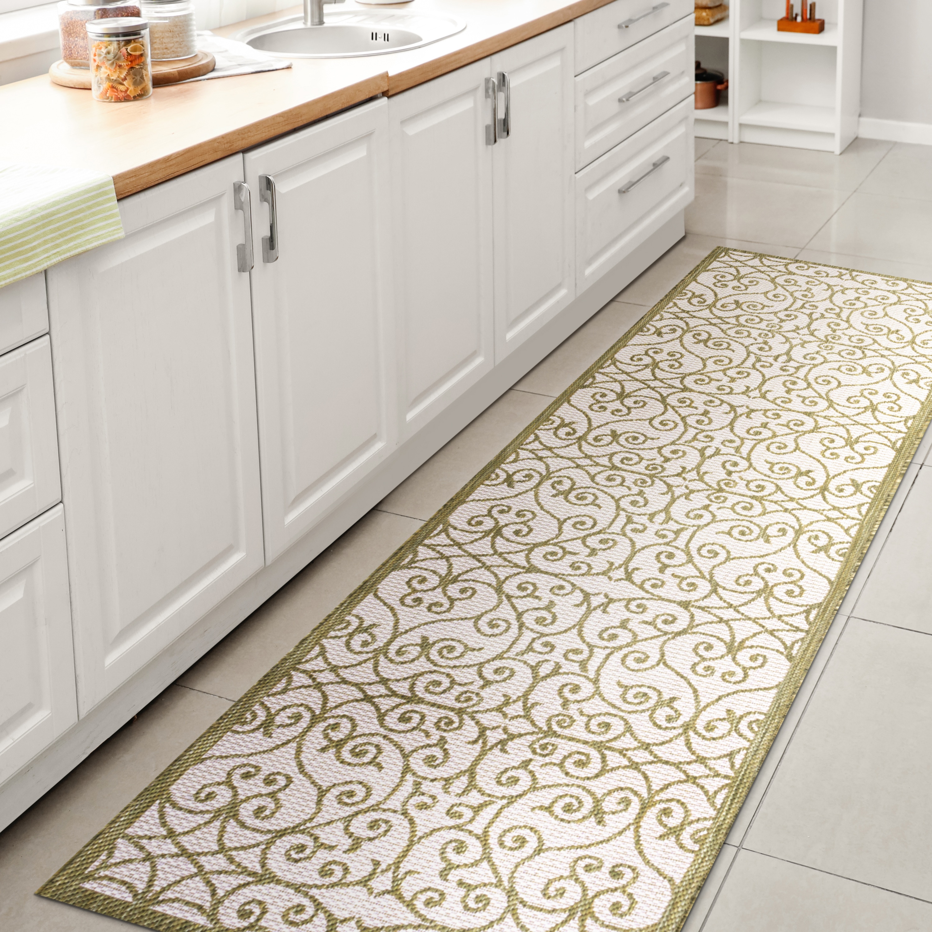 JONATHAN  Y SMB107H-28 Santa Monica Madrid Filigree Textured Weave 2 x 8 (ft) Loomed Polypropylene Green/Cream Rectangular Indoor/Outdoor Border Coastal Runner rug