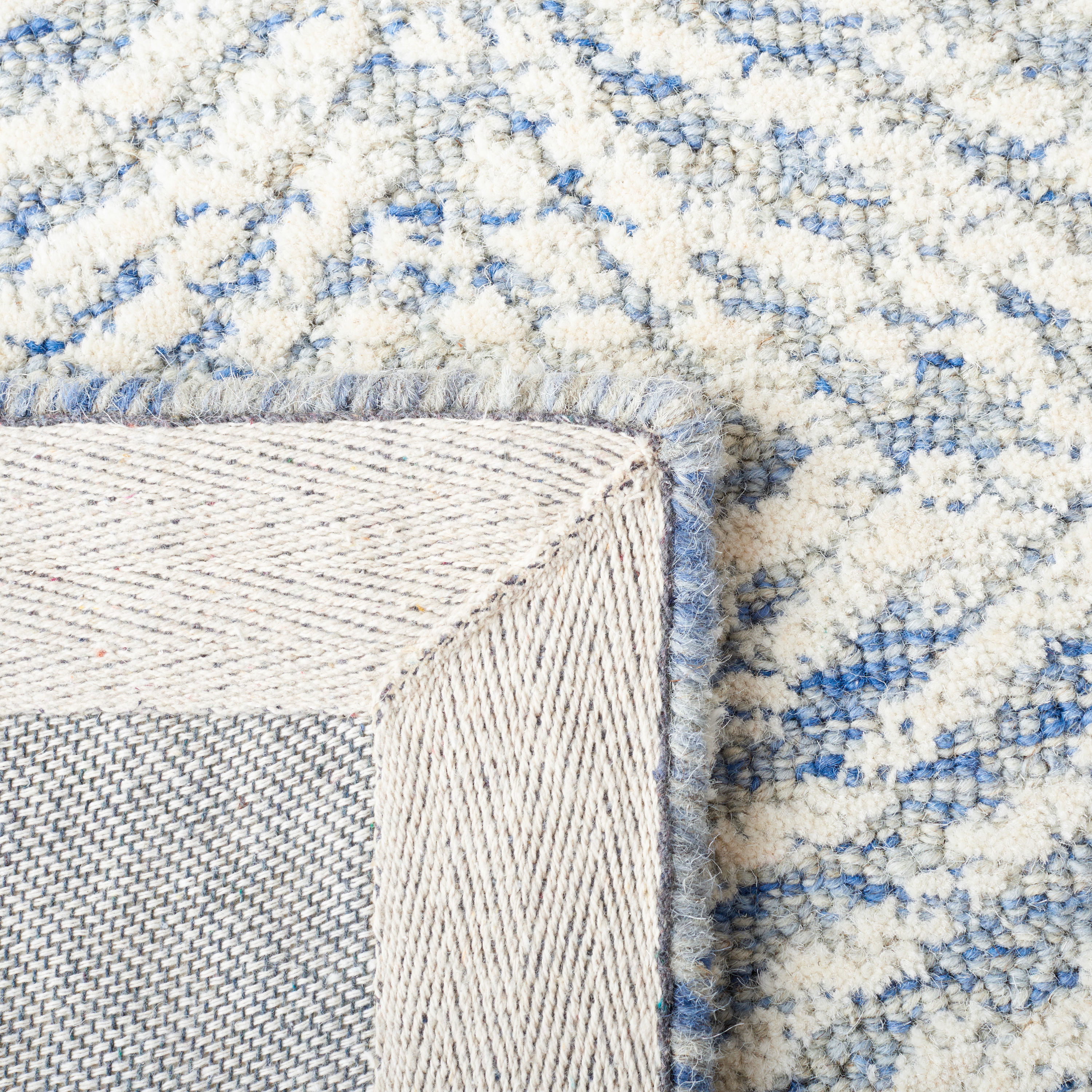 Safavieh MET904M-5 rugs - View #4