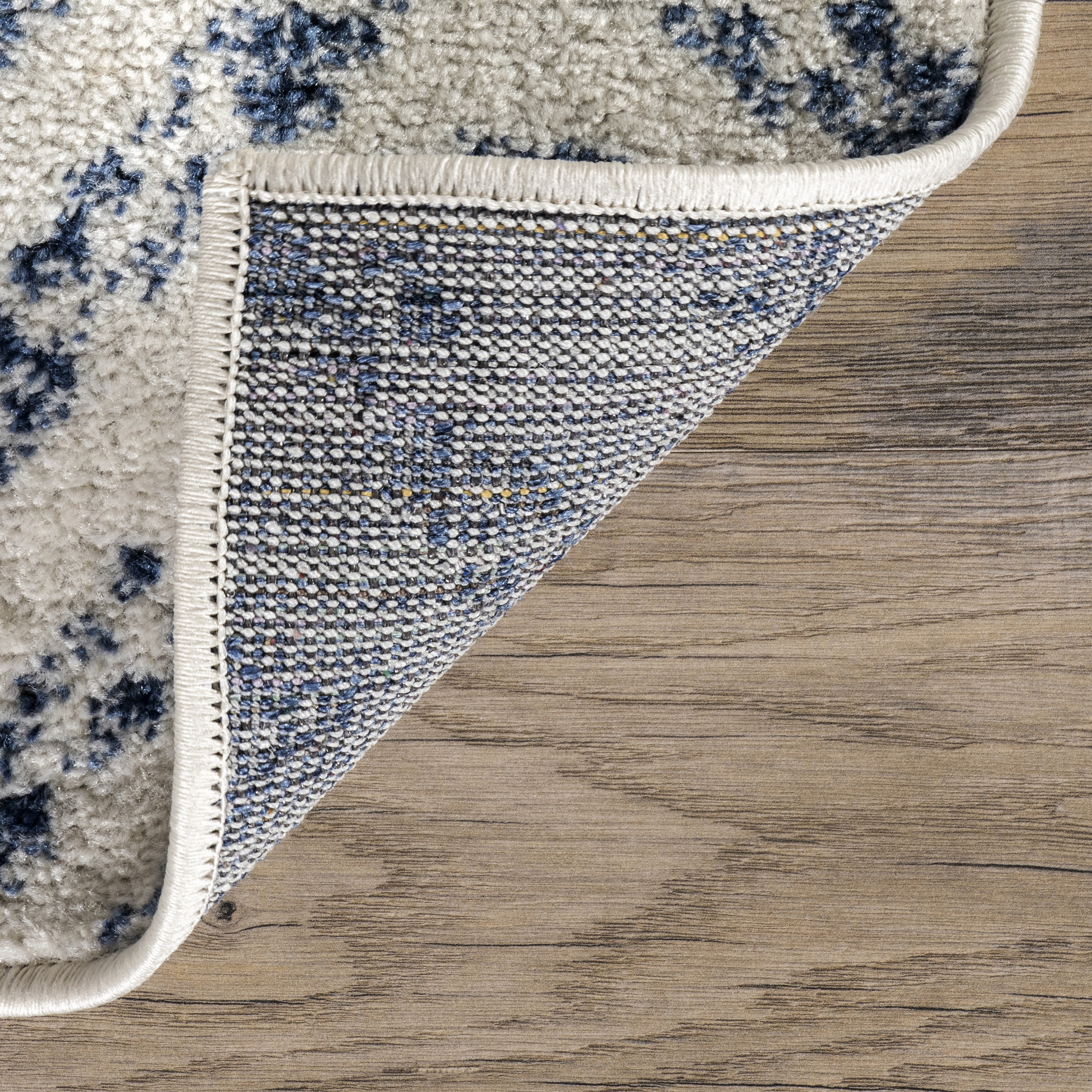 Rosanne Blue Chevron 6'7" x 9' Easy-Care Area Rug