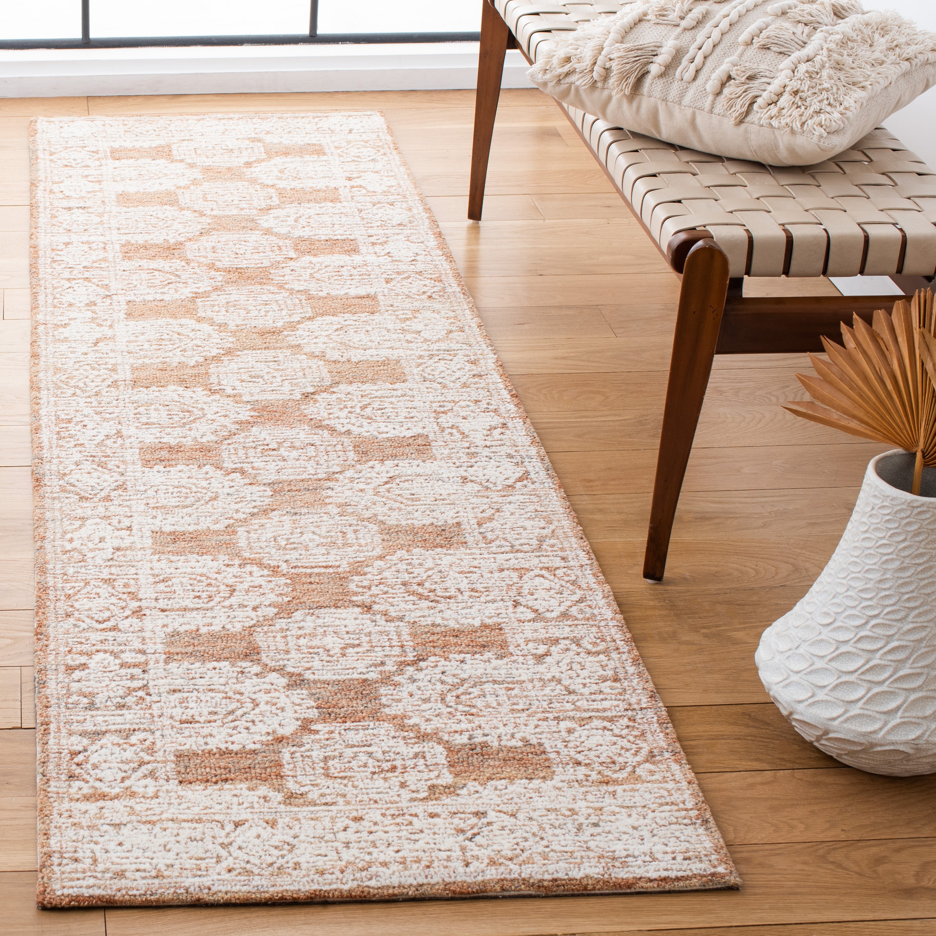 Safavieh MET803P-28 Metro Gerrie 2 x 8 (ft) Tufted Wool Natural/Rust Rectangular Indoor Abstract French Country Runner rug