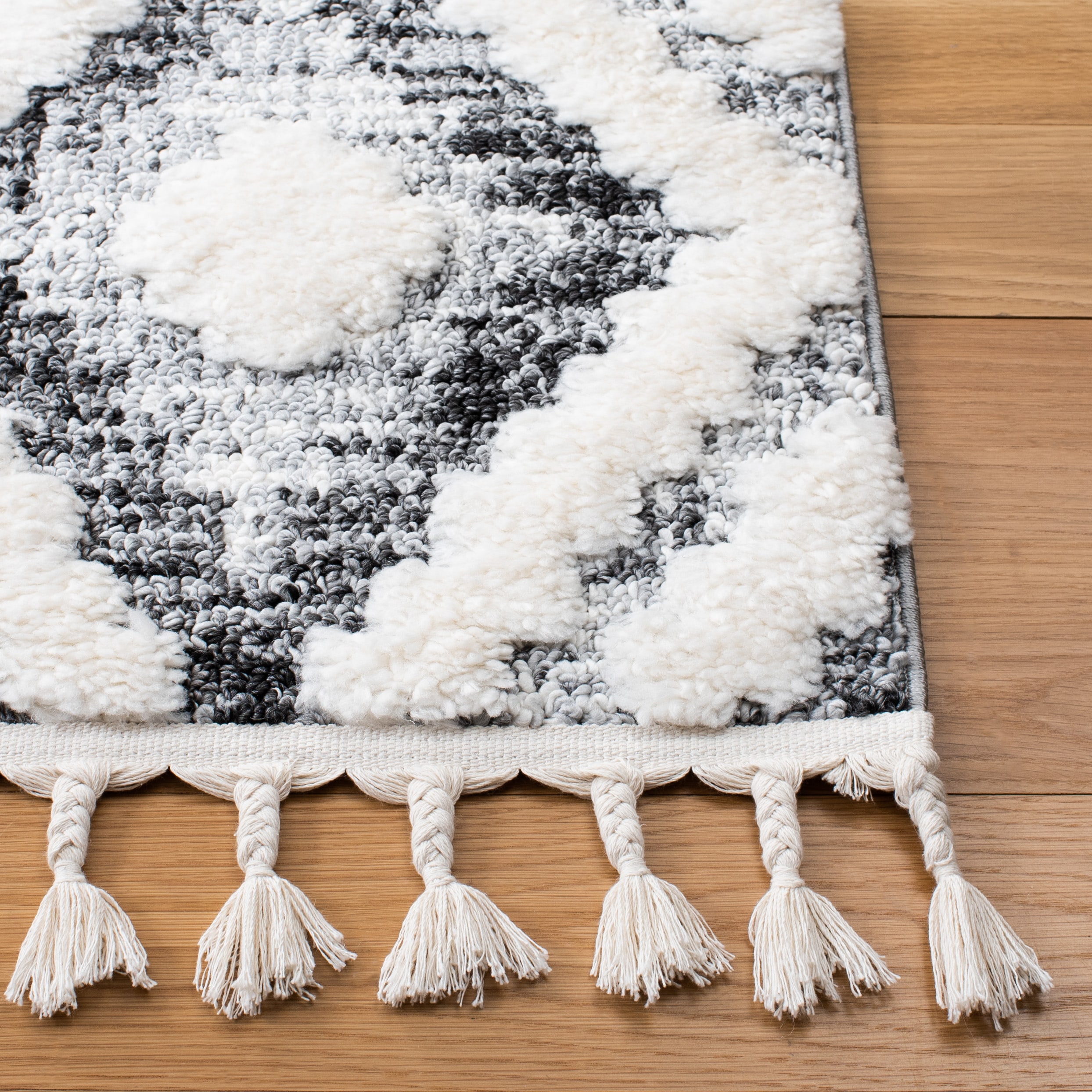 Safavieh MTS610A-7SQ rugs - View #2
