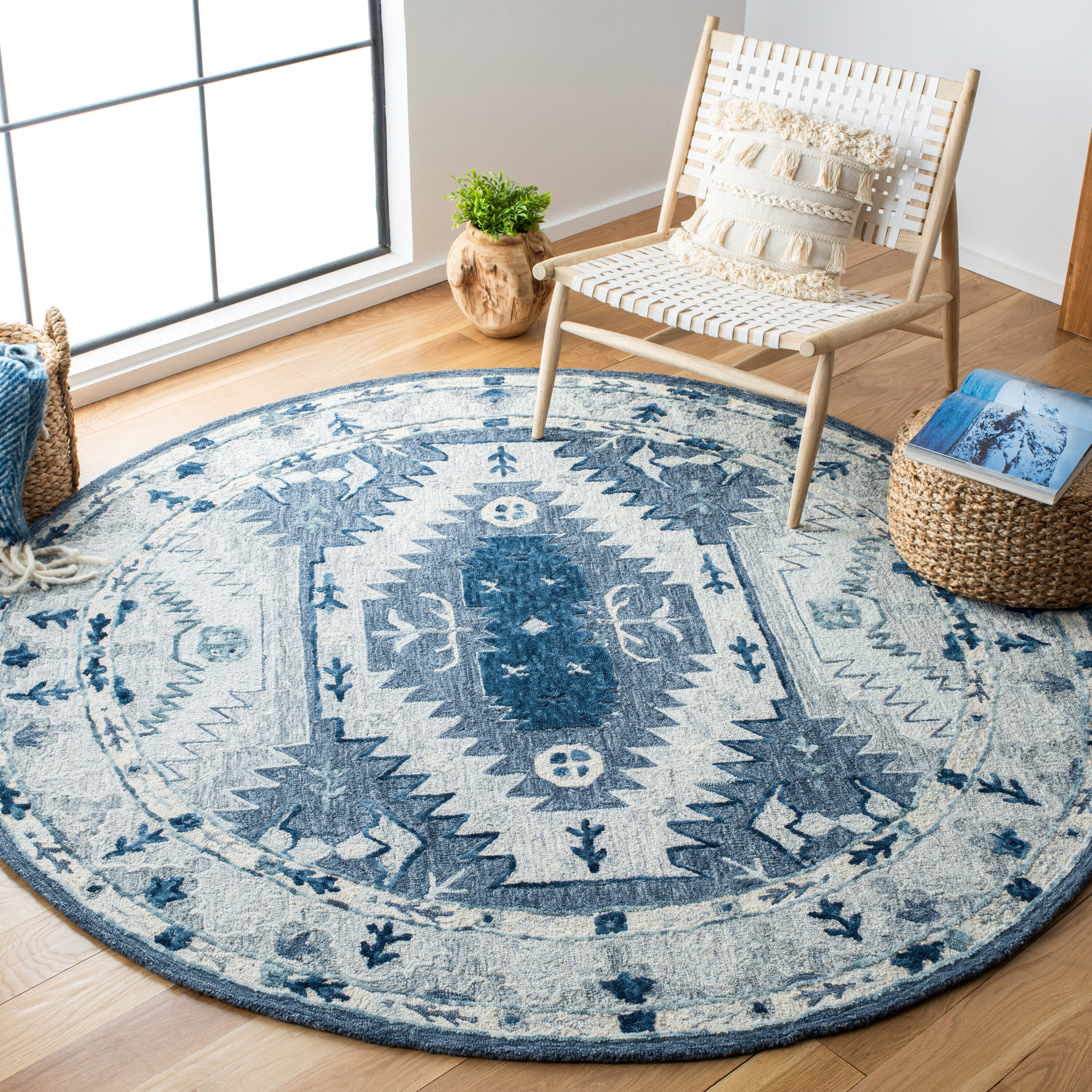  Capri 218 Blue/Gray Traditional 7ft x 7ft Round Rug