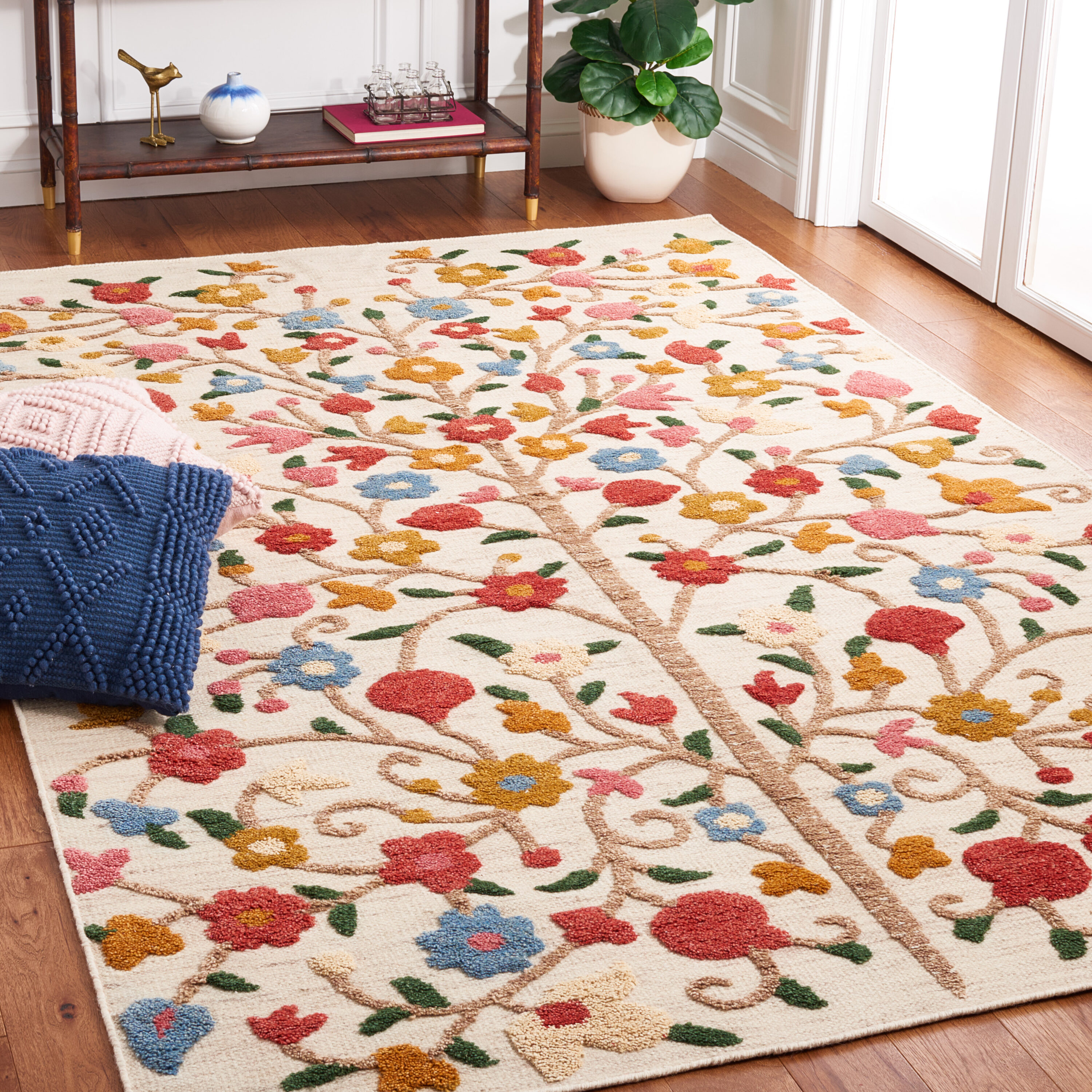  Kenya 640 Ivory/Pink Country Floral 6Ft x 9Ft Medium Rectangle Rug