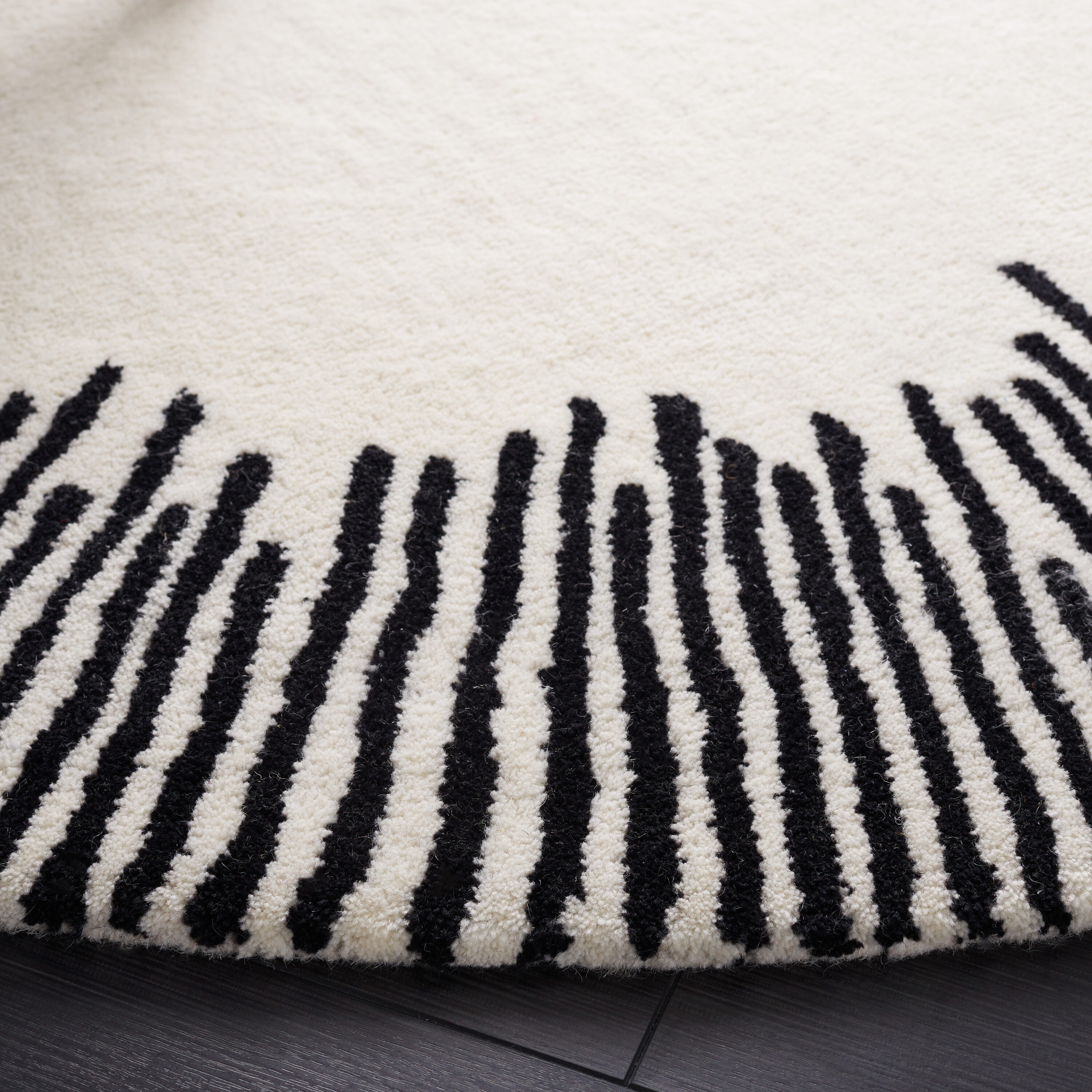 Safavieh FTV129A-5R rugs - View #3