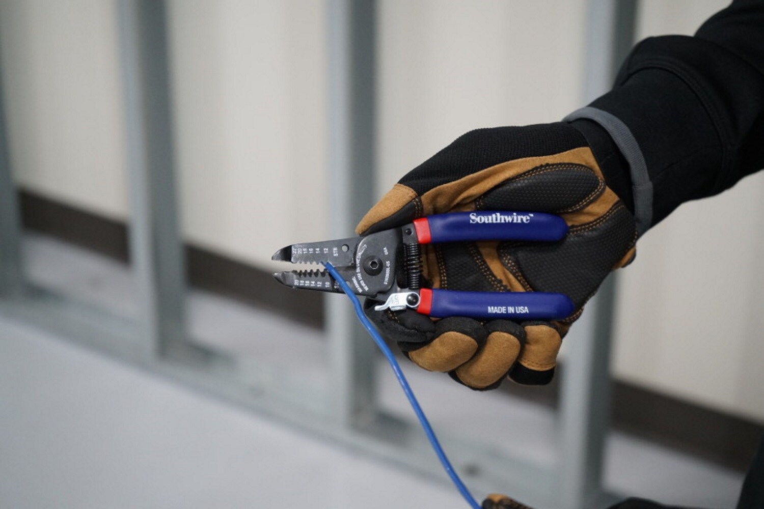Southwire S1020SOL-US Wire-Strippers-Crimpers-Cutters - View #3