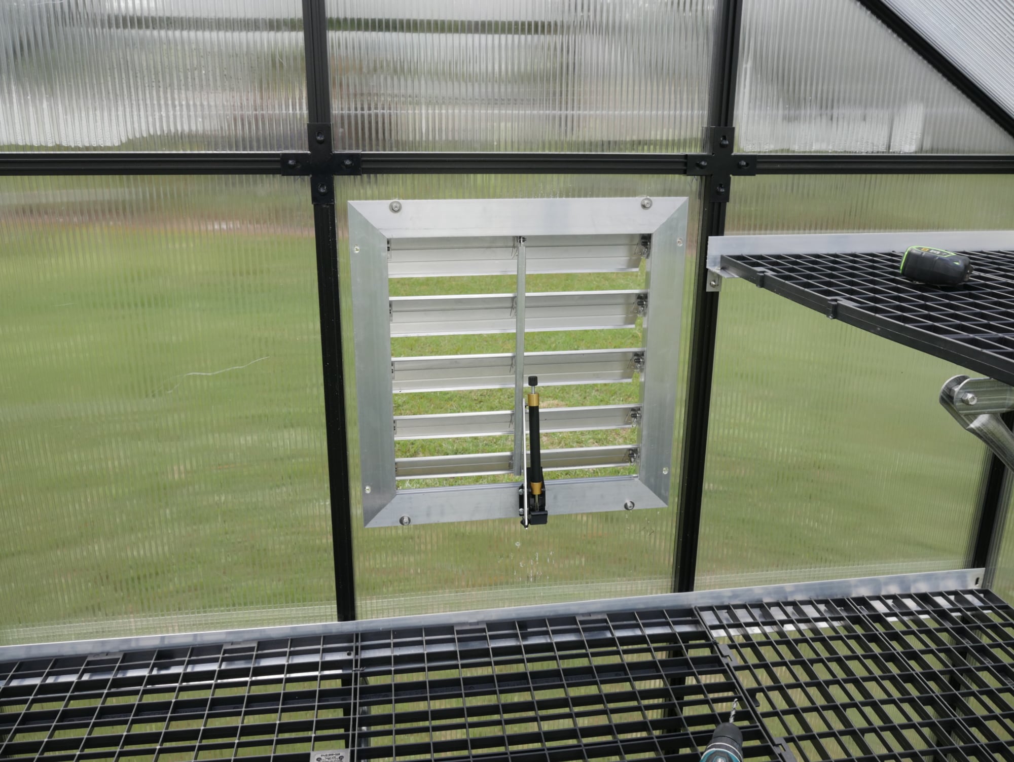 Monticello RSI-WV Greenhouse-Vent-Openers - View #3