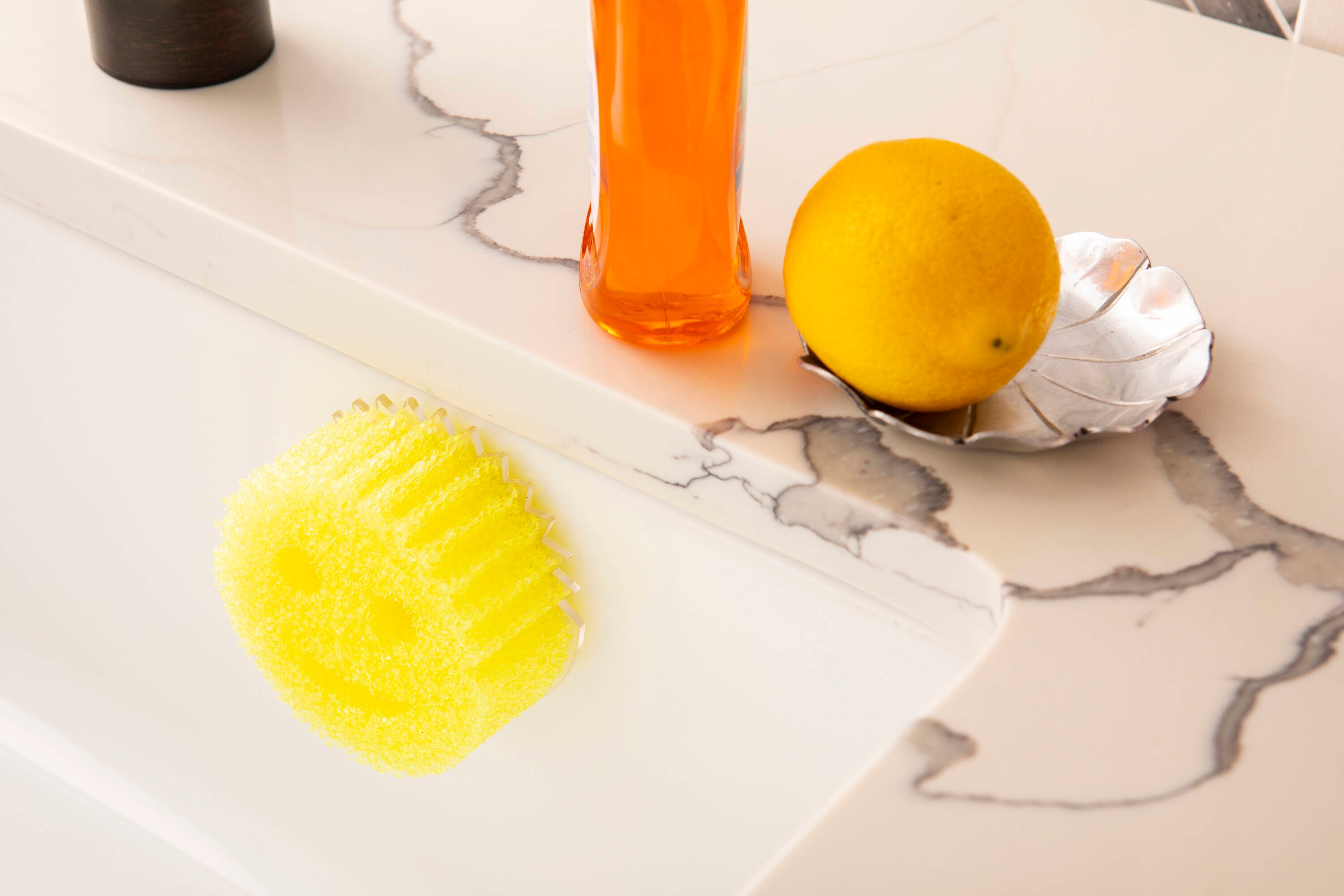 Scrub Daddy Sponge Holder - Daddy Caddy - Sink Sponge Holder with Suction  Cups for Smiley Face Sponge - Sink Organizer for Kitchen and Bathroom -  Self