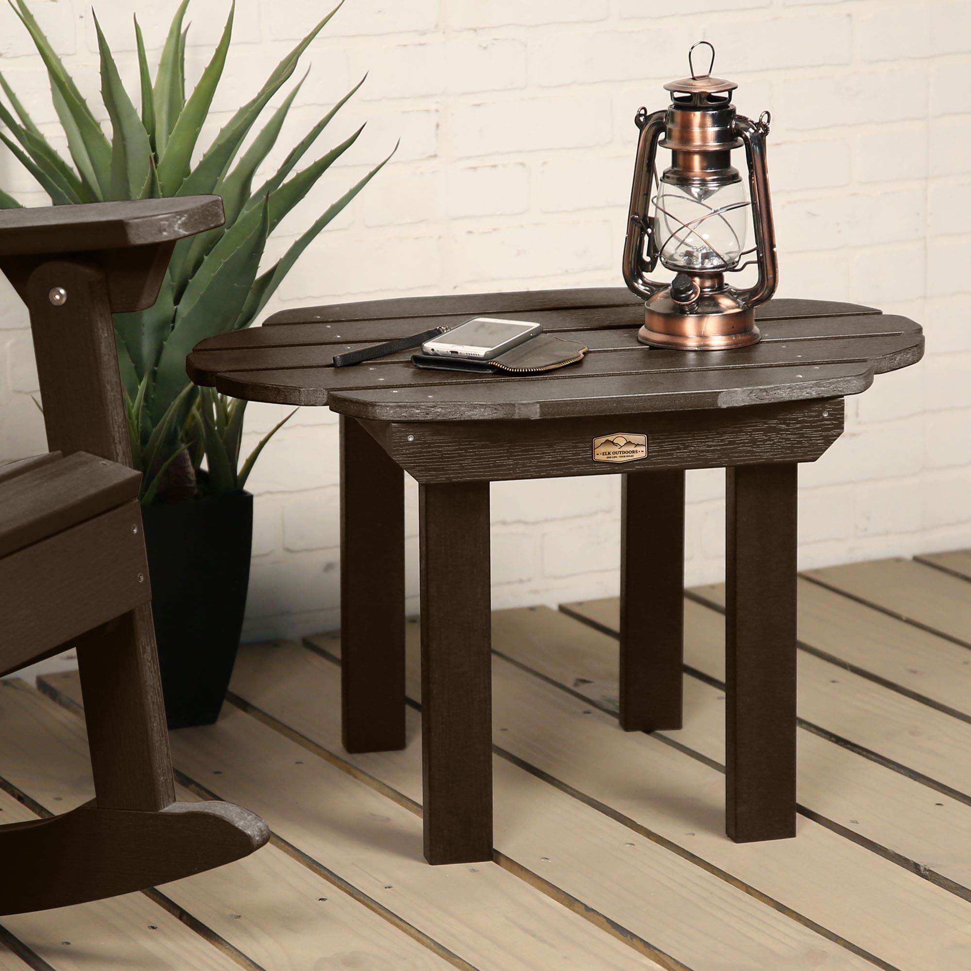 highwood EO-TBL-CW2-CAN The Mountain Bluff Rectangle Outdoor End 19-in W x 27-in L