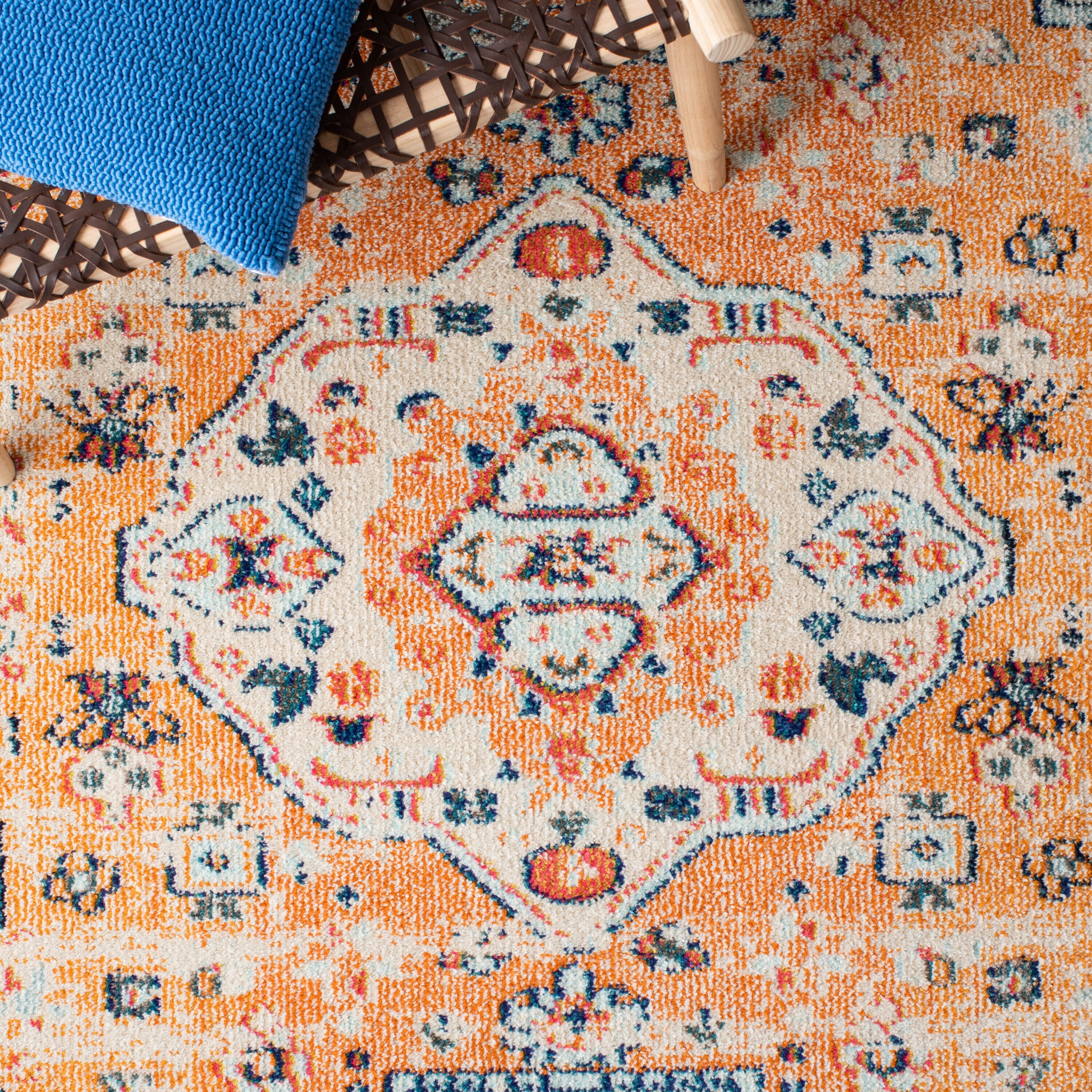 Safavieh MAD468P-7SQ rugs - View #7