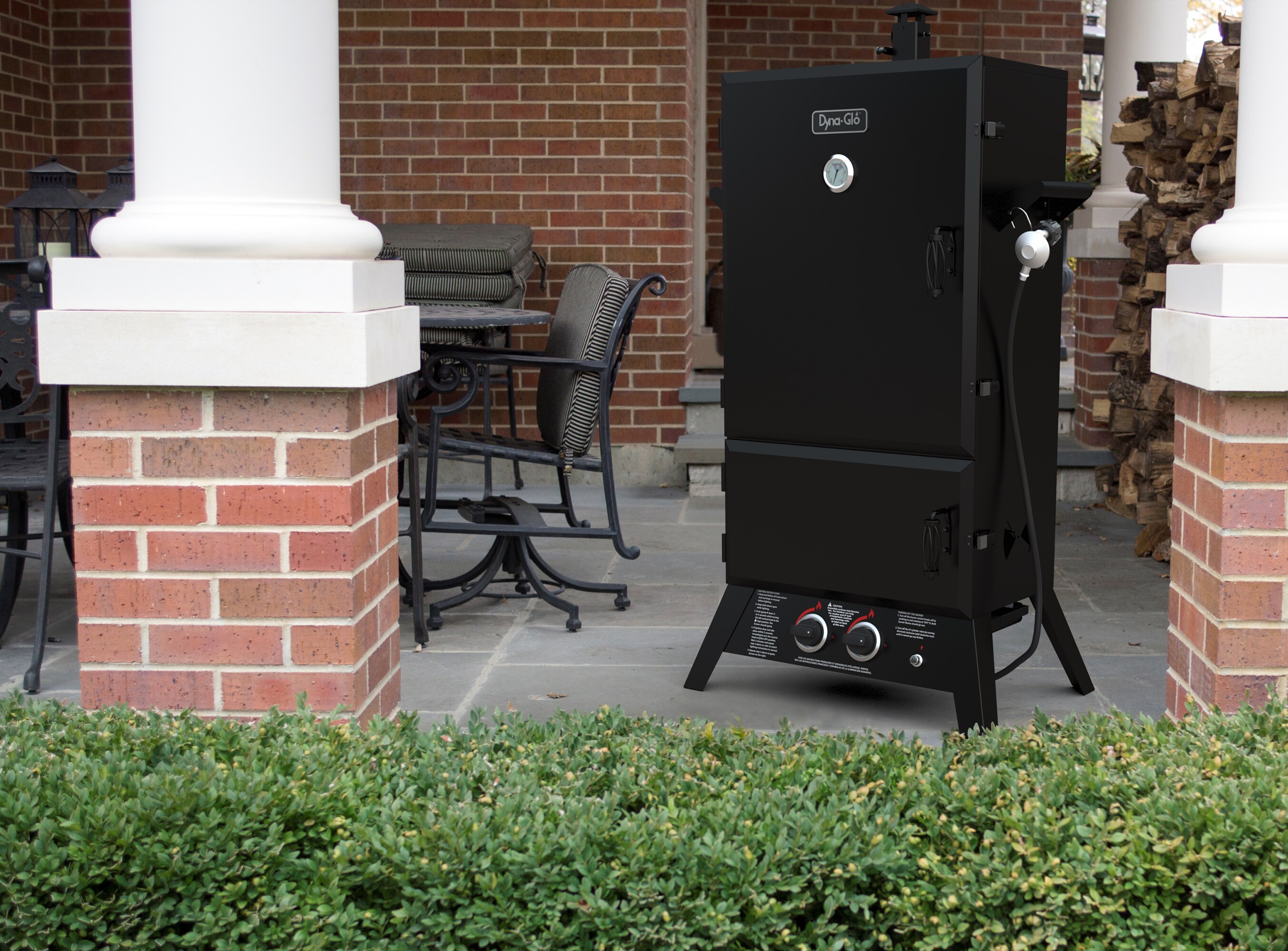 Dyna-Glo 36'' Vertical Propane Smoker