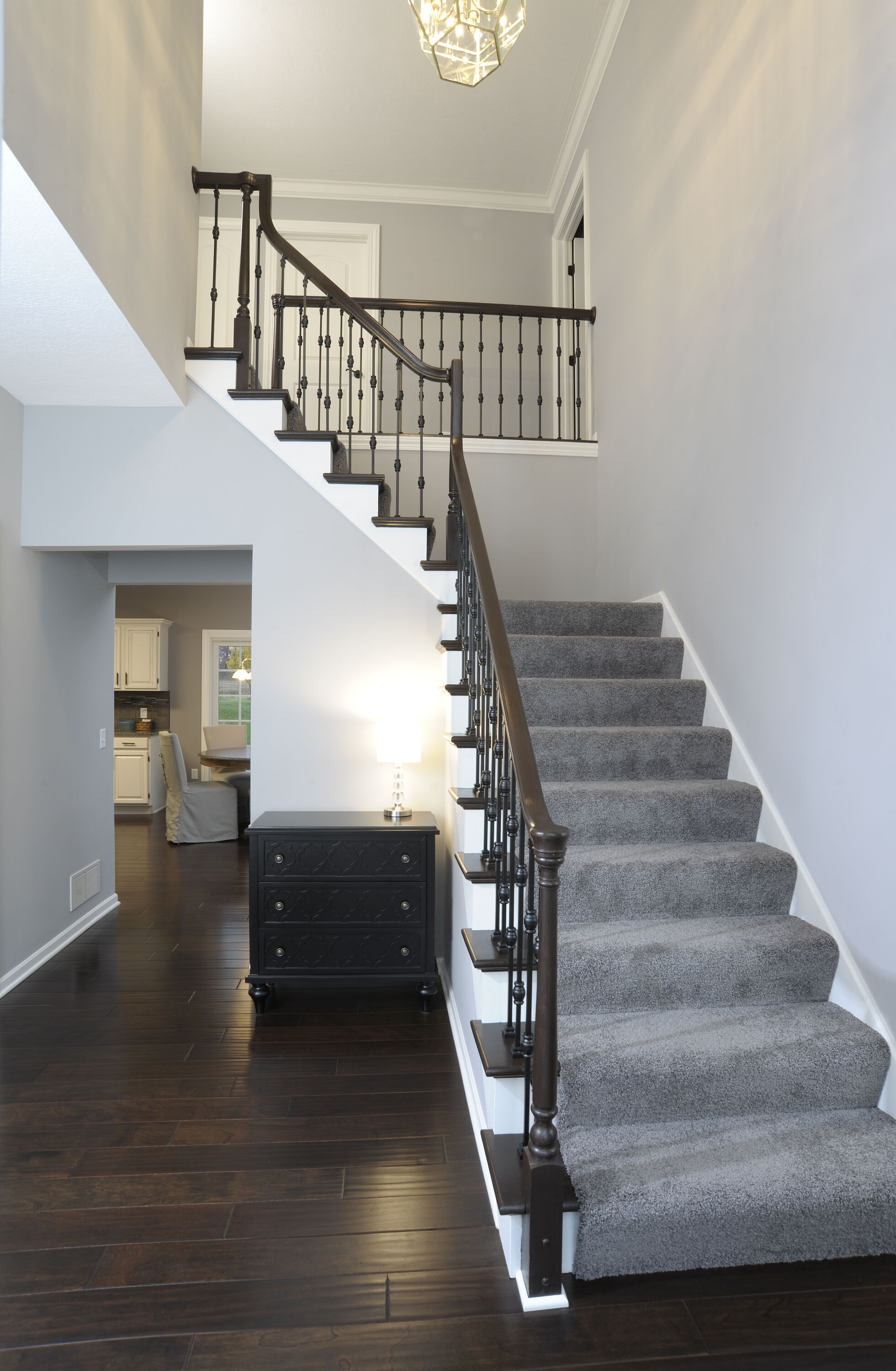 L.J. Smith Stair Systems LJ-4010-O Interior-Stairpart-Newel-Posts - View #5