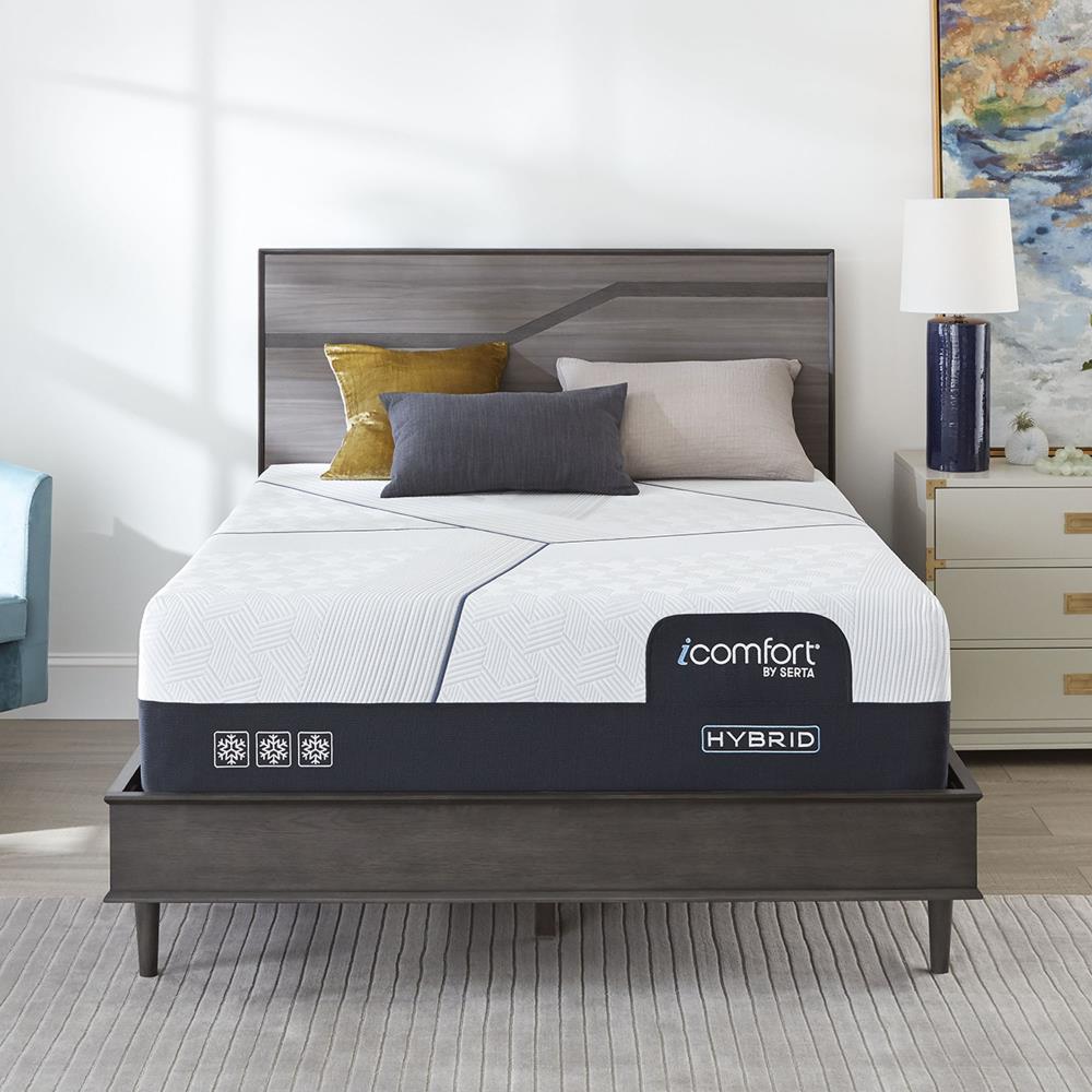 Serta iComfort 13.-in Soft King Hybrid Mattress with Boxspring Included ...