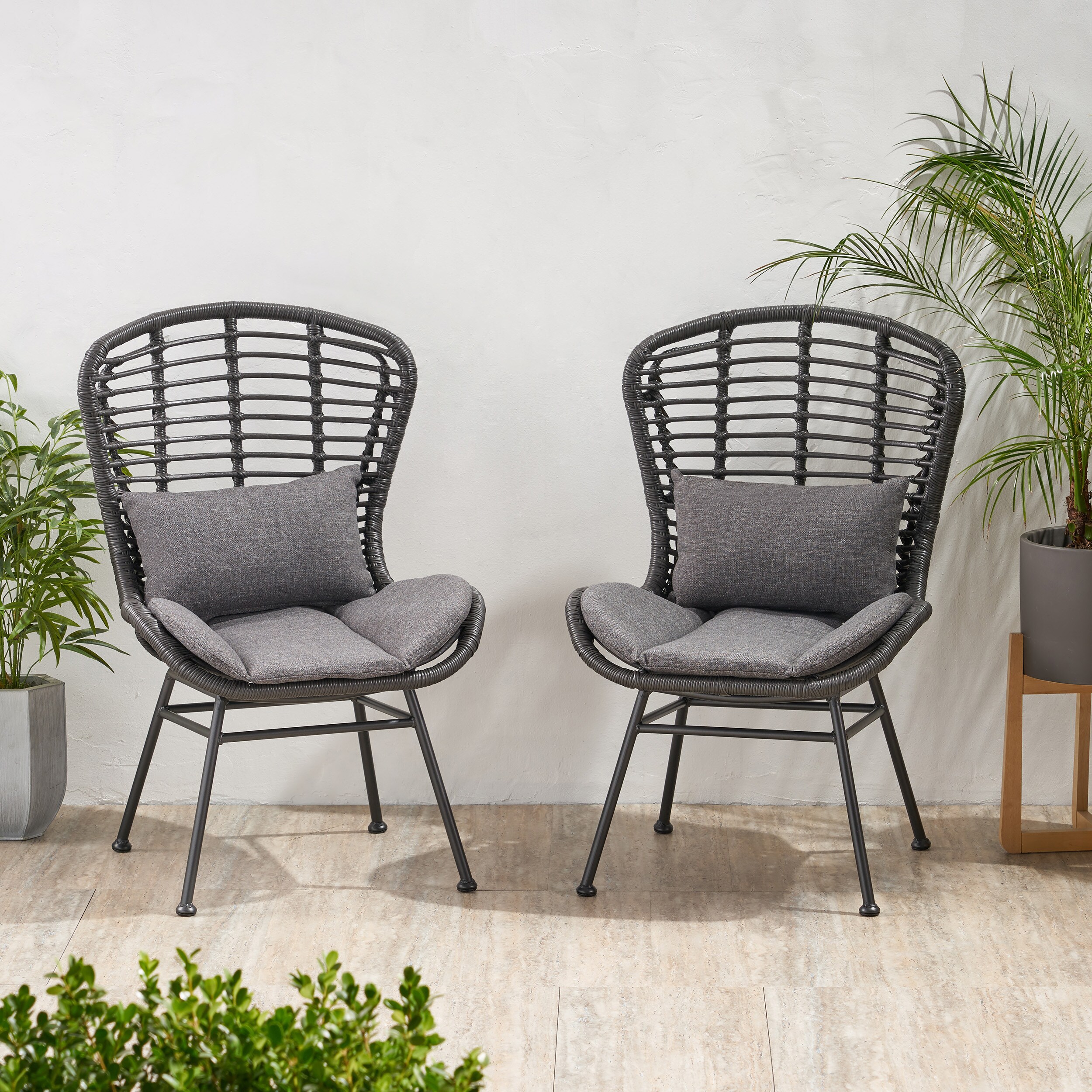 ModernLuxe L-65489.00GRY Frazer Patio Chair with Cushions (Set of 2) Set of 2 Grey Iron Frame Stationary Conversation Chair with Gray Cushioned Seat