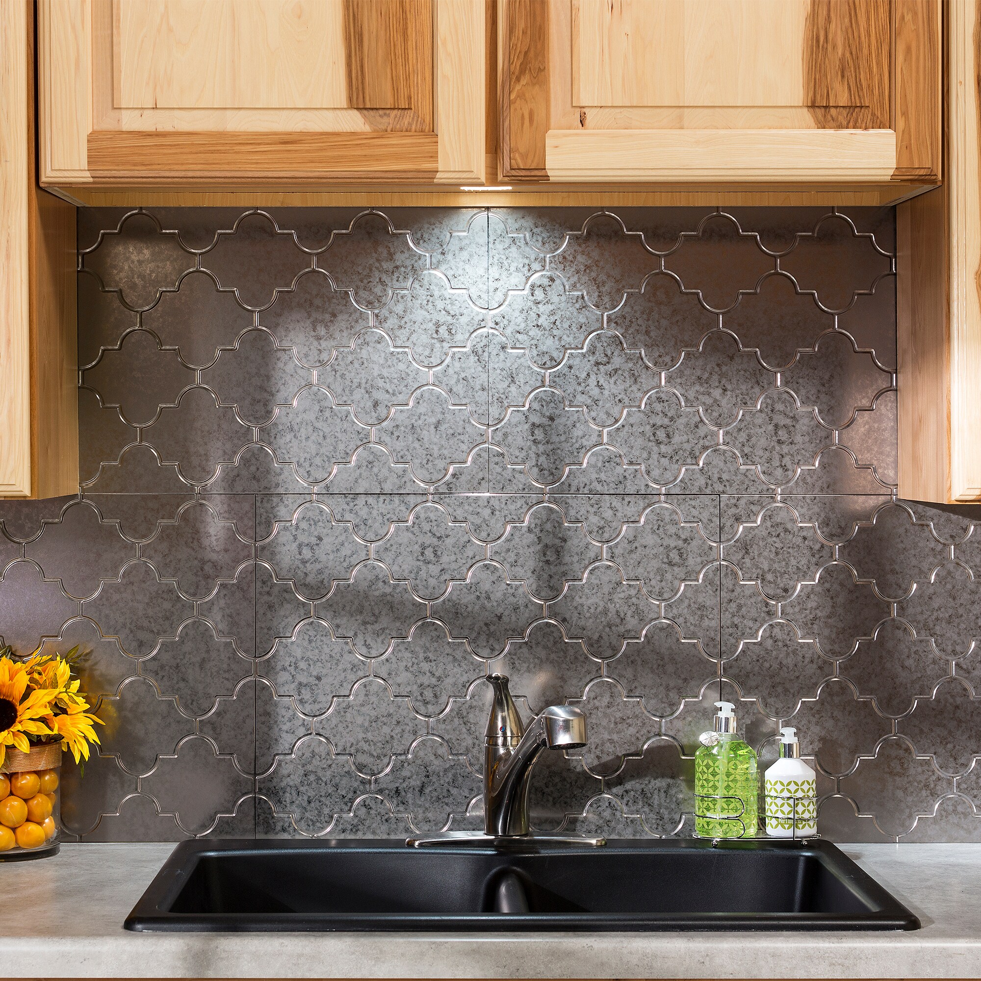 Fasade Monaco 18.25-in x 24.25-in Galvanized Steel Backsplash Panels in ...