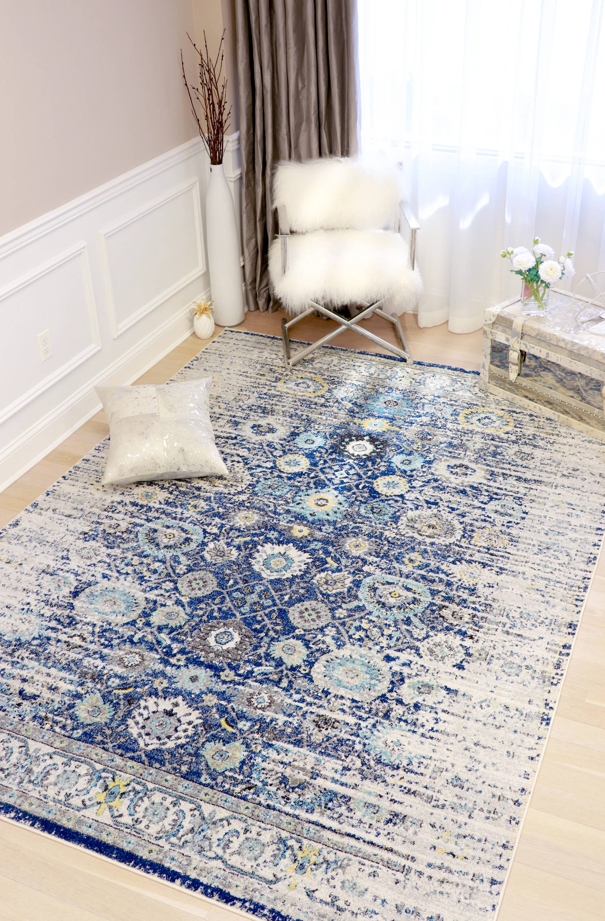 Silver and Blue Rectangular Synthetic Oriental Rug 4' x 6'