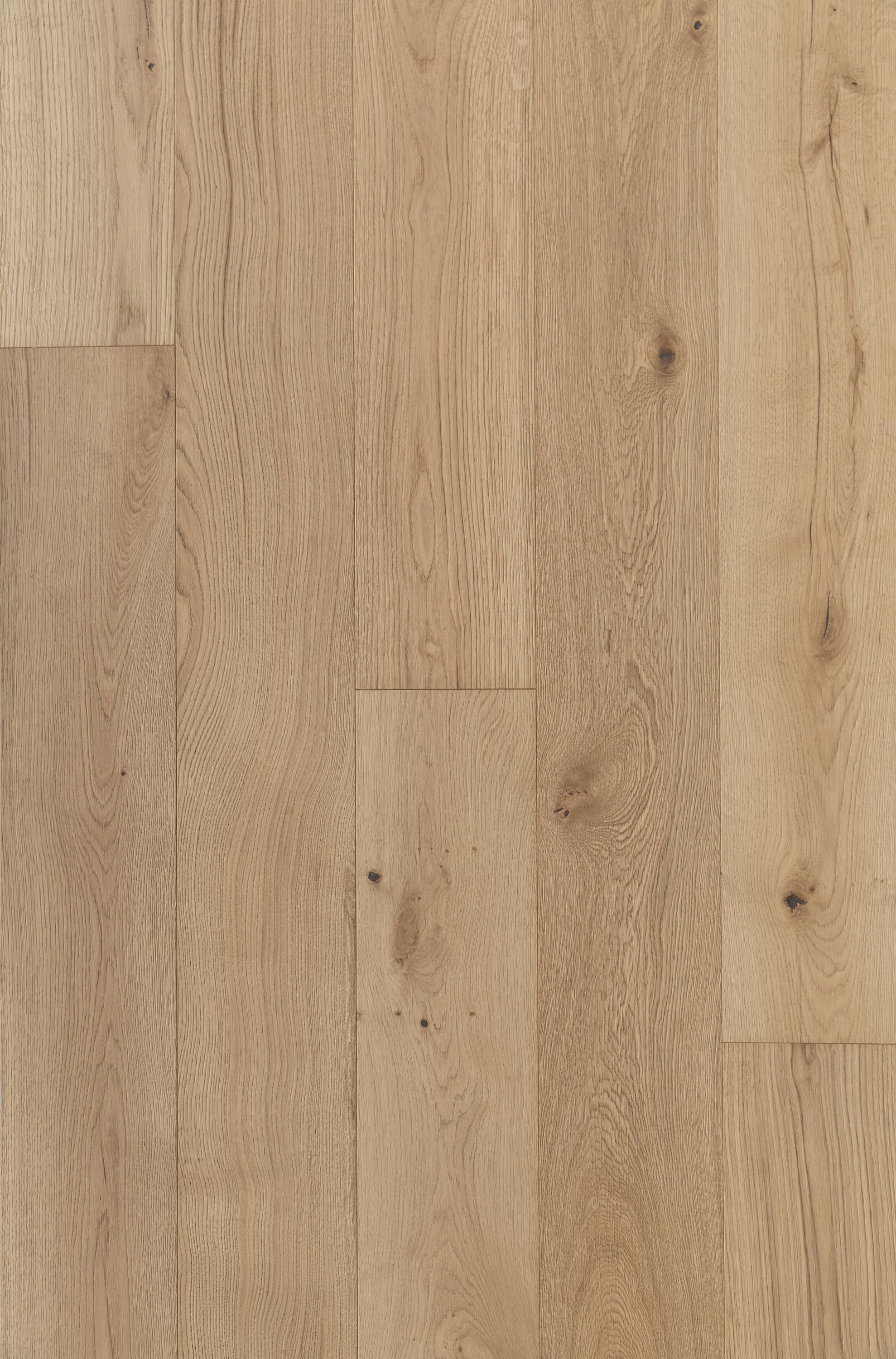 Villa Barcelona LOWMTTG610EH Goya White oak 7-1/2-in W x 9/16-in T x Varying Length Wirebrushed Engineered Hardwood Flooring ( 23.32-sq ft / Carton )