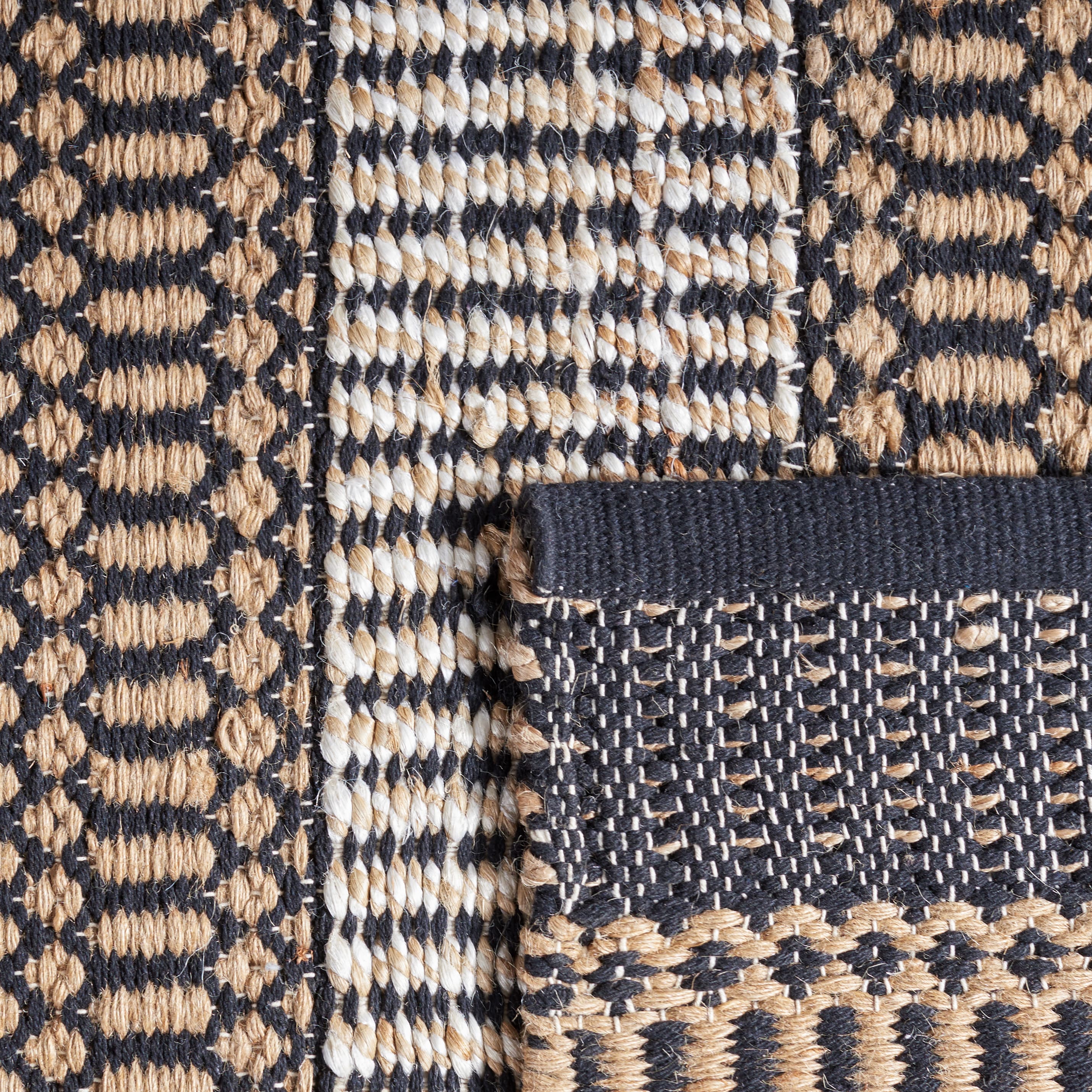 Safavieh NFB652Z-4 rugs - View #3