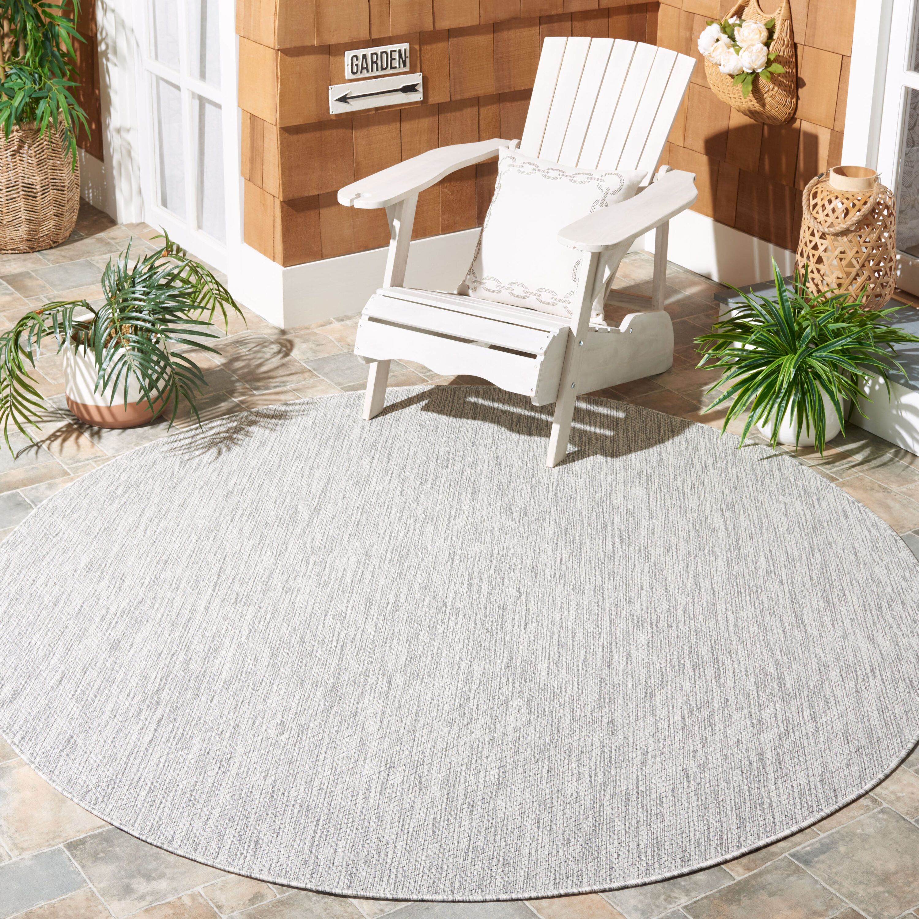 Safavieh CY8520-36811-8R Courtyard 8 x 8 (ft) Loomed Synthetic Gray/Gray Round Indoor/Outdoor Solid Area rug