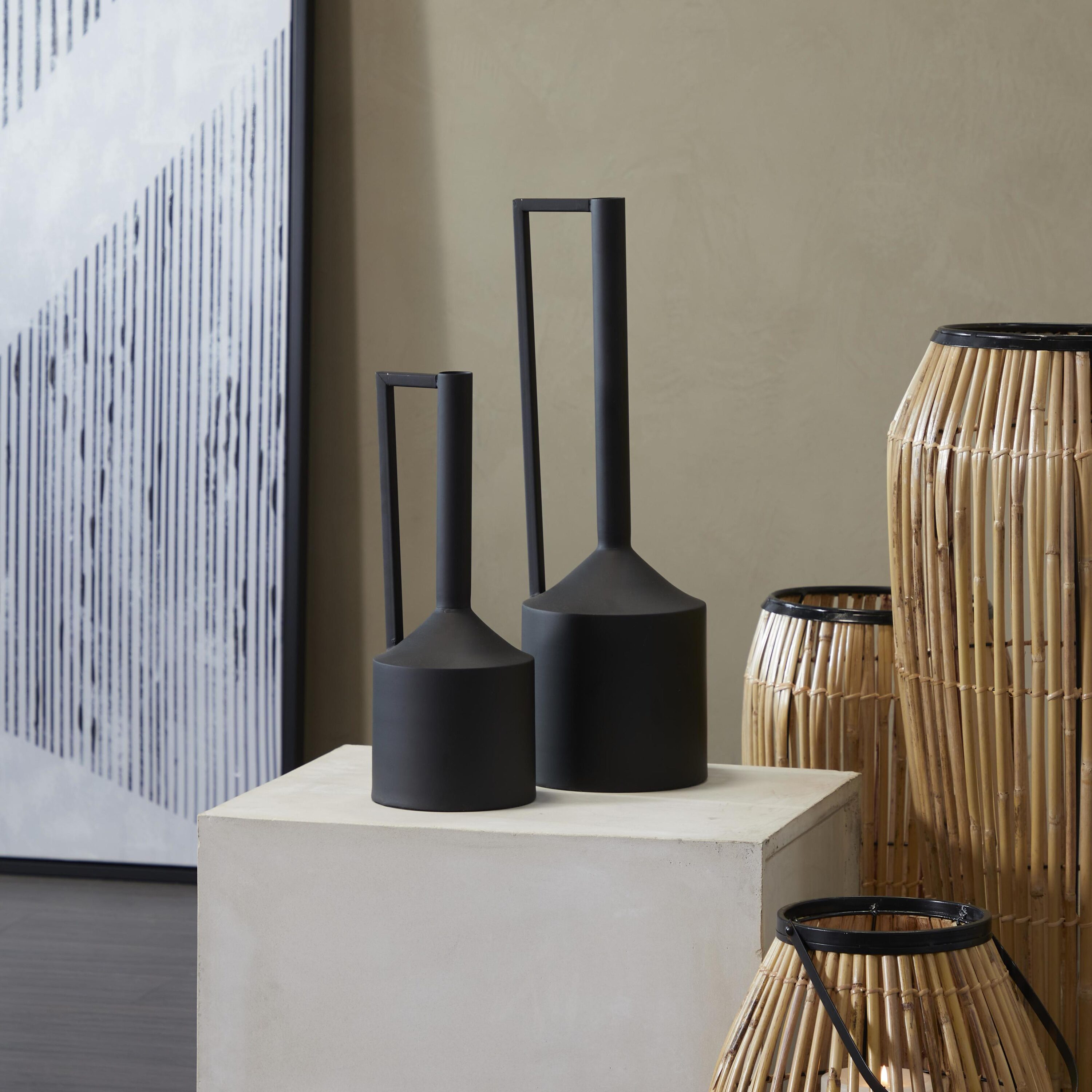 CosmoLiving by Cosmopolitan 22613 2 -Pack Black Metal Modern Vase