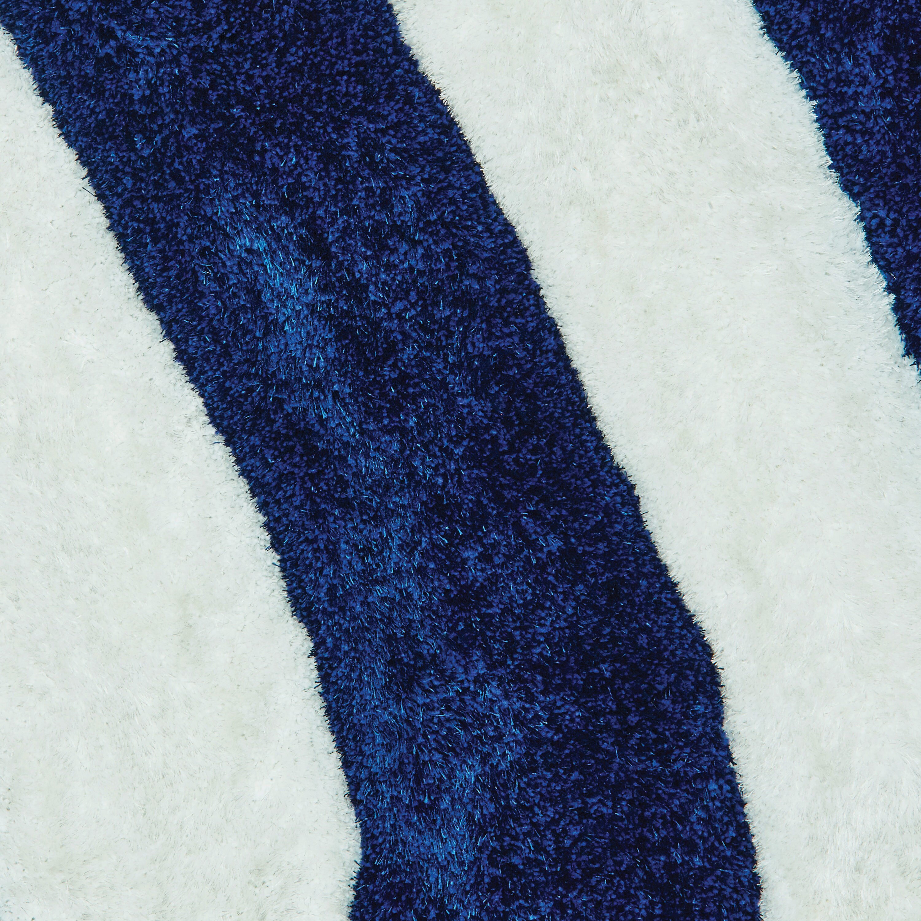 United Weavers Of America 2100 21664 24 rugs - View #4