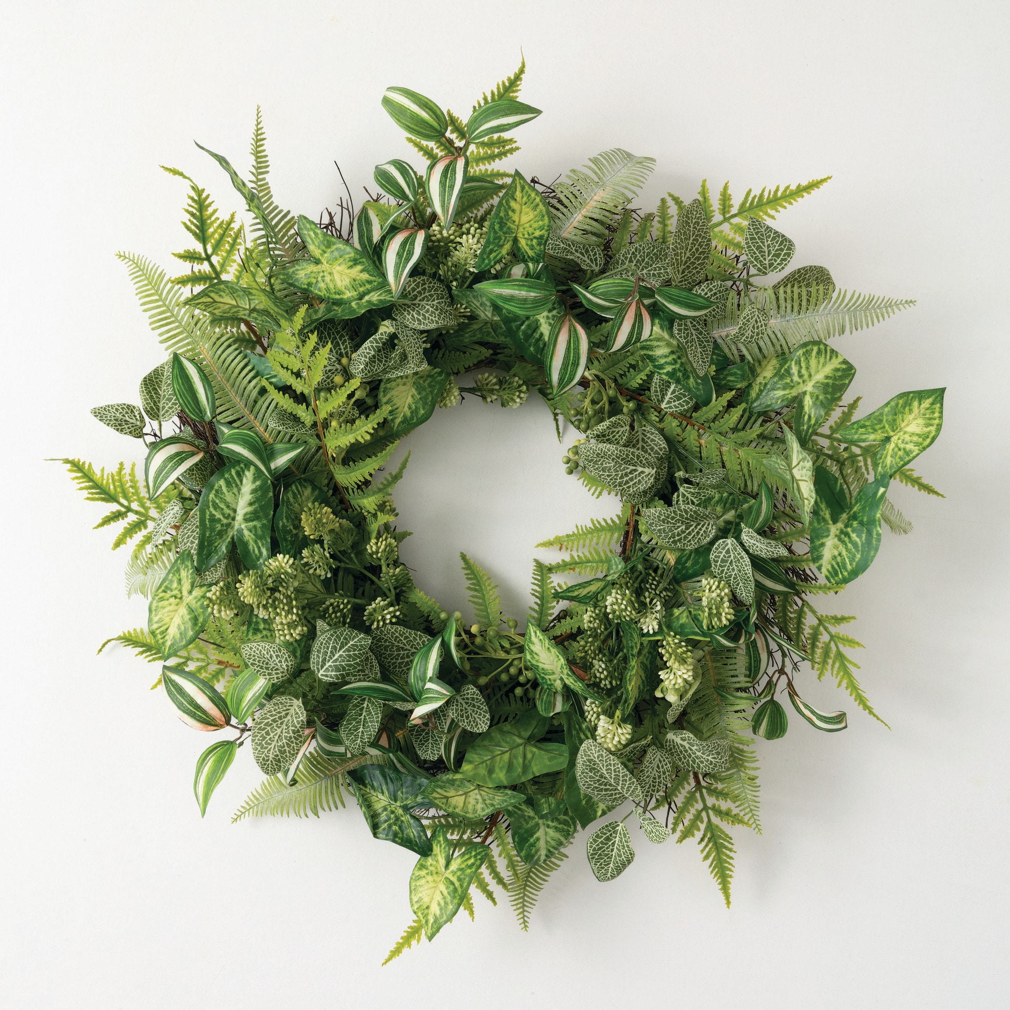 Sullivans FGWR 26-Inches Green Indoor Hanging Wreath Artificial wreath
