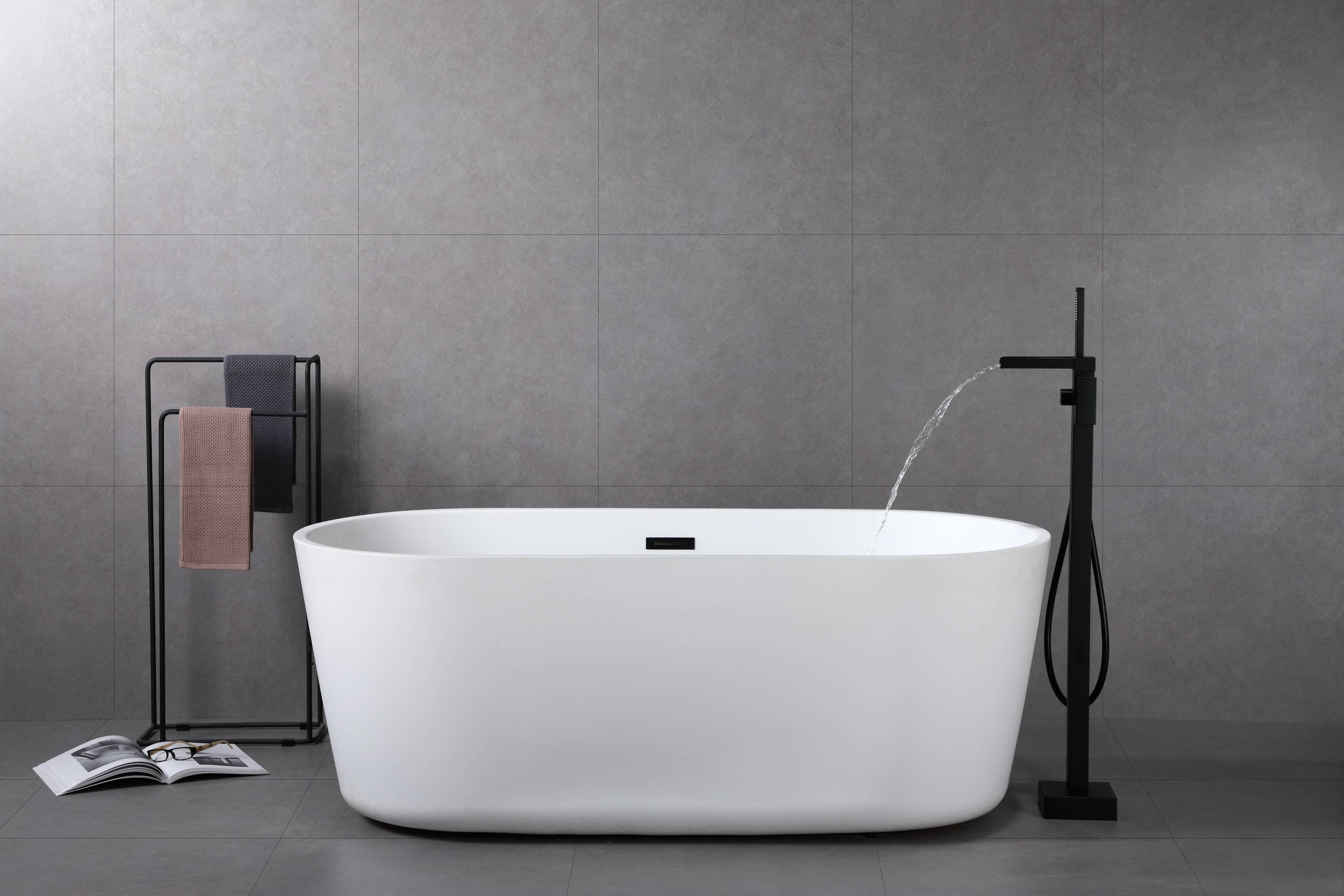 WELLFOR DT Waterfall Bathtub Faucet Matte black 1-handle Freestanding Waterfall Bathtub Faucet with Hand Shower