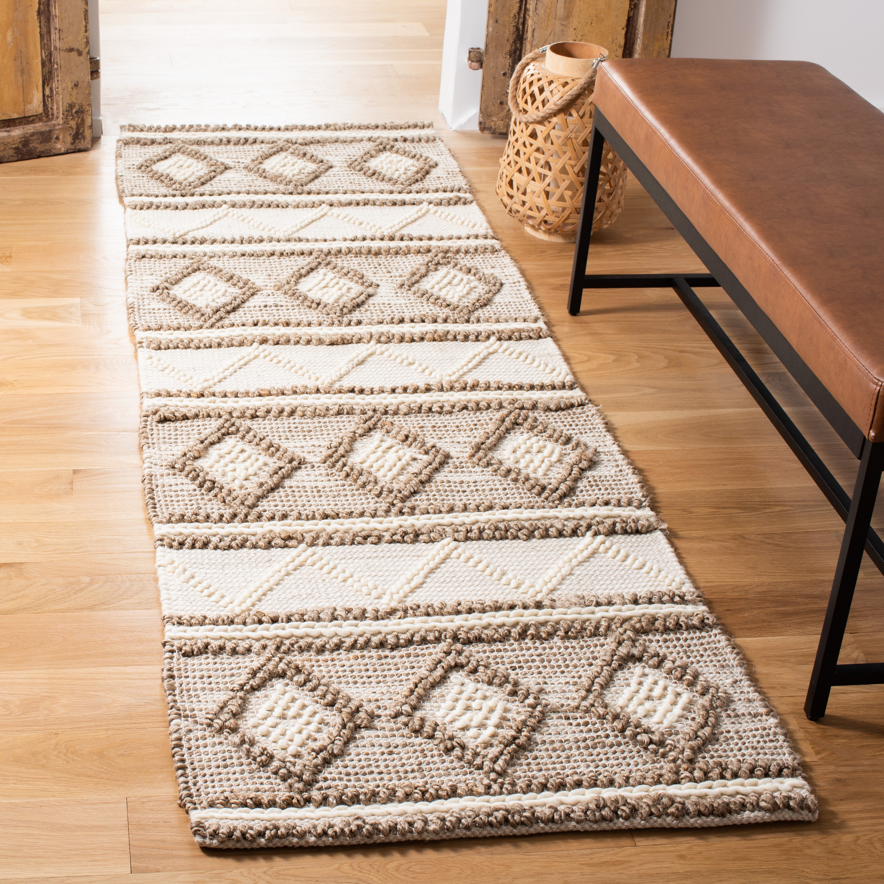 Safavieh NF866B-28 Natural Fiber Gerald 3 x 8 (ft) Loomed Synthetic Taupe/Ivory Rectangular Indoor Abstract Runner rug
