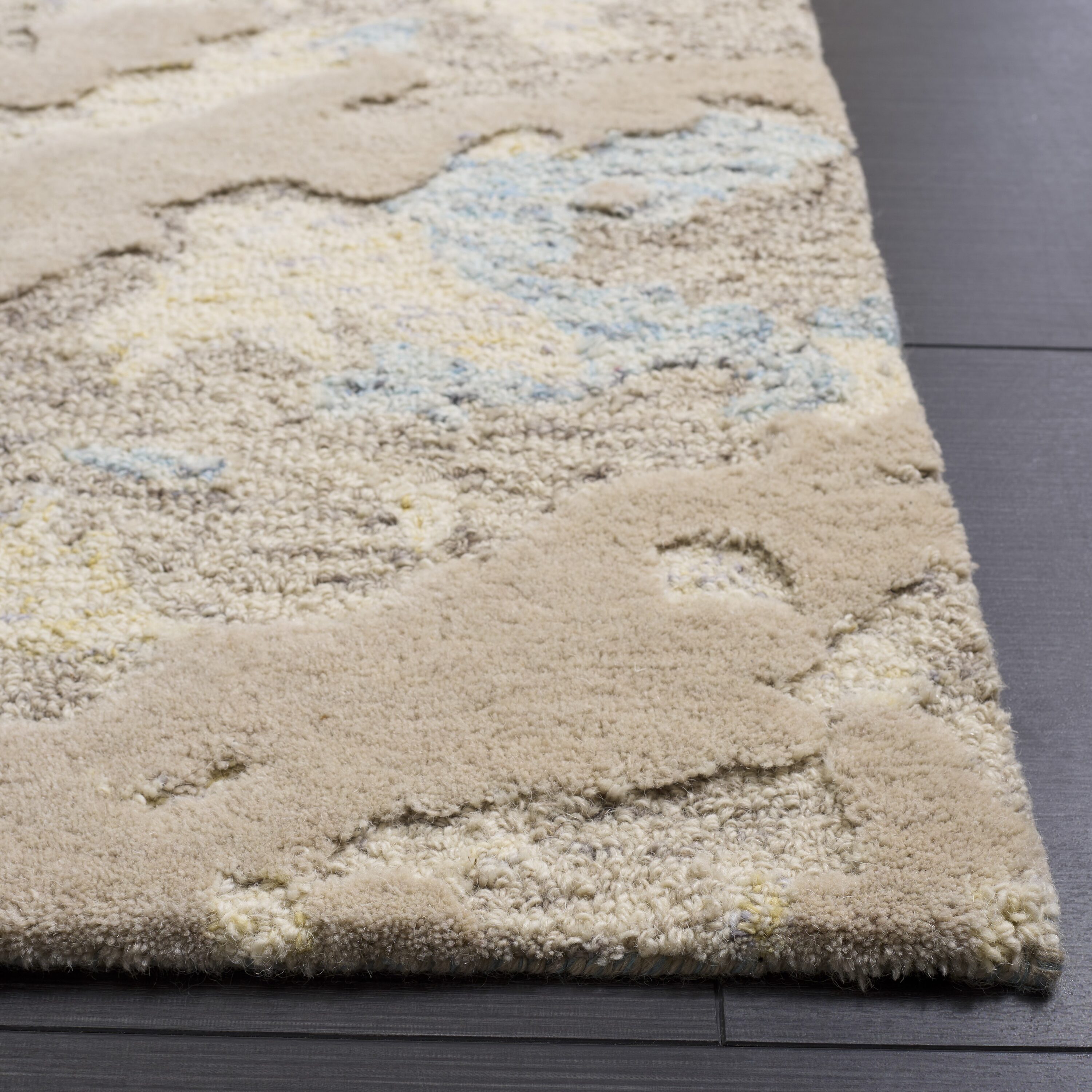 Safavieh HVT702M-4 rugs - View #3