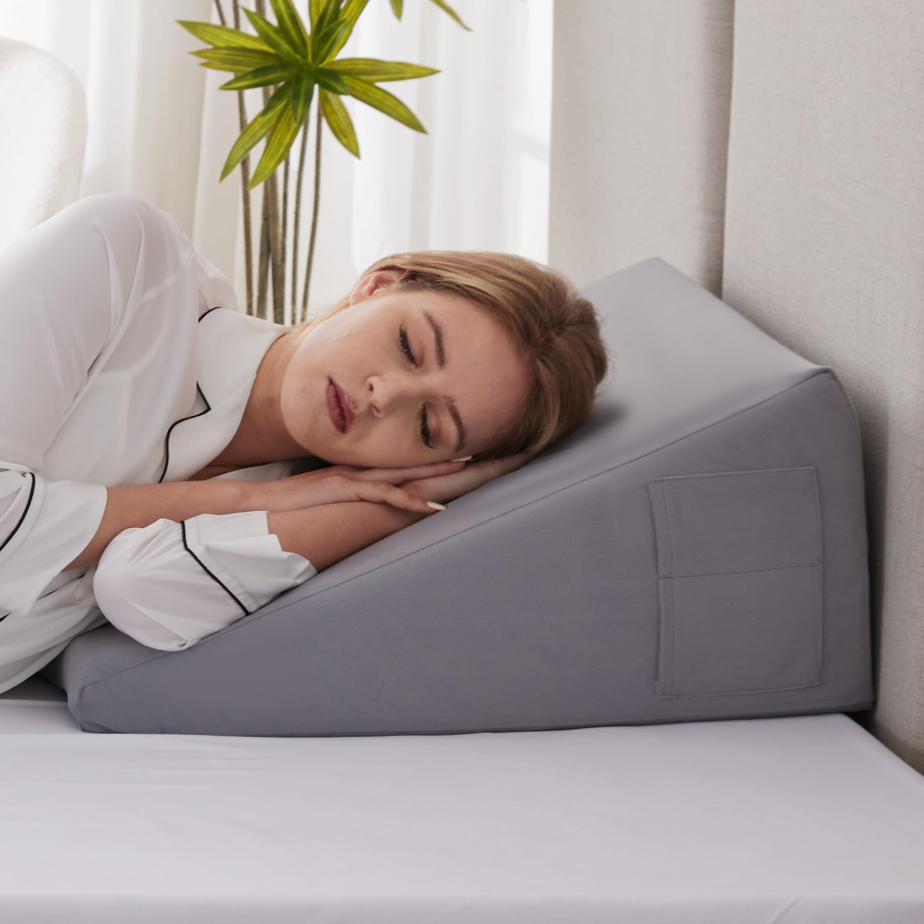 PIGFDK Velvet 24x24x12 Inch Bed Wedge Pillow Elevated Support For Sleeping Acid Reflux With Storage Pockets Washable Cover