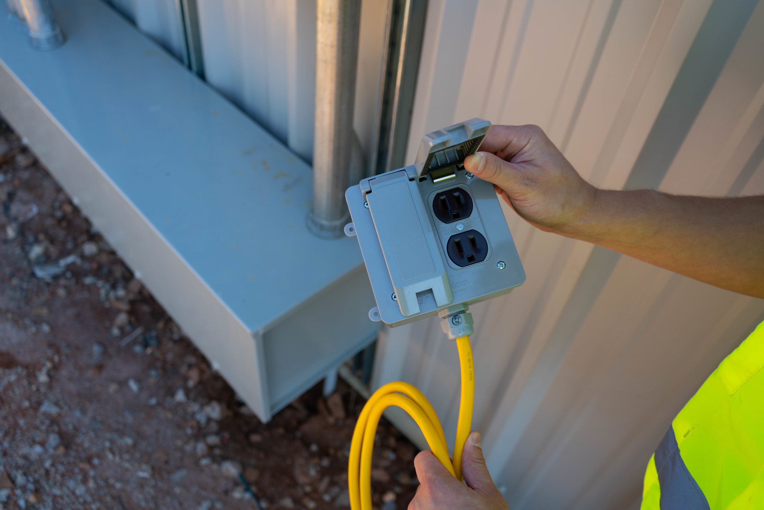 Southwire 14880003-3 Electrical-Extension-Cords - View #3