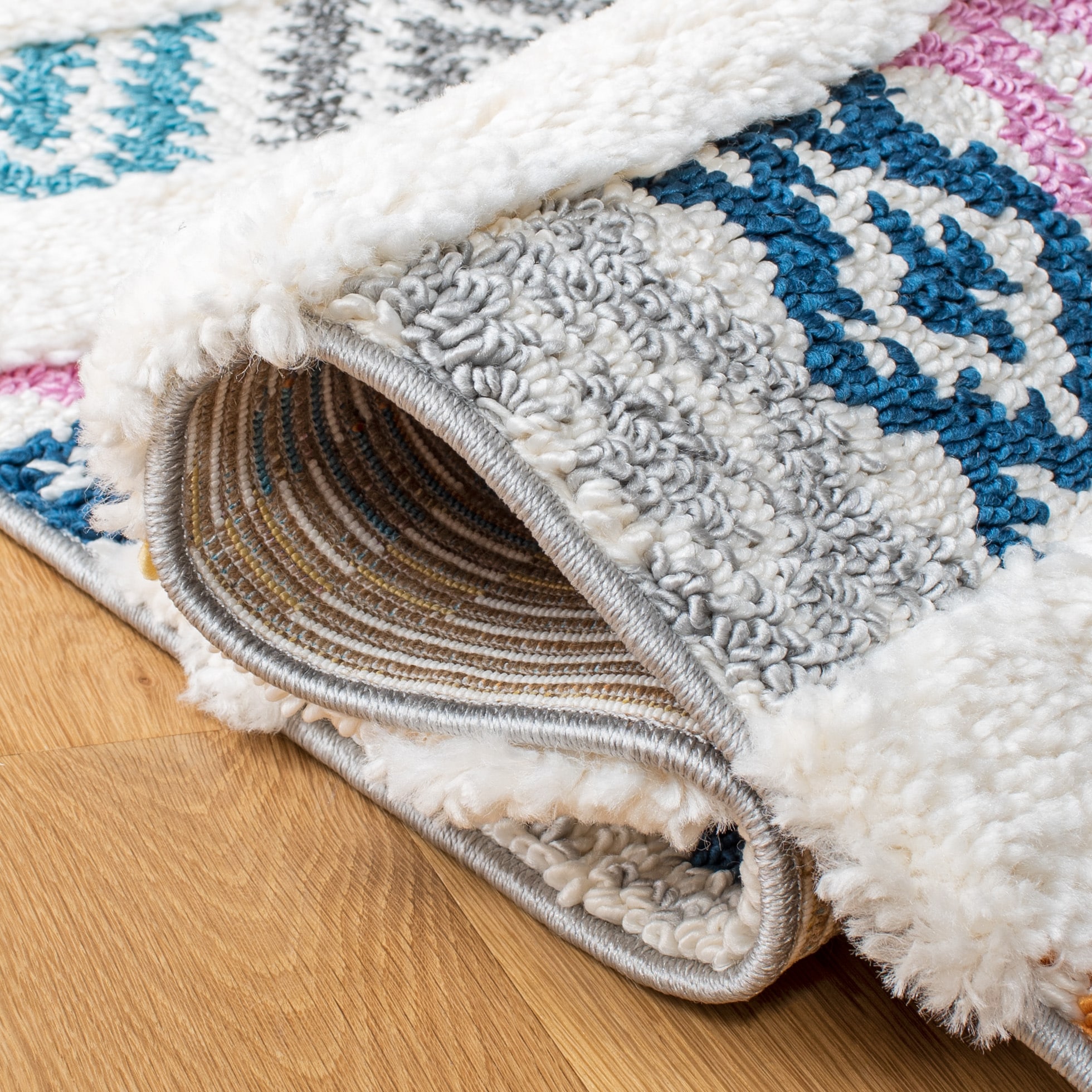 Safavieh MFG110A-7SQ rugs - View #5