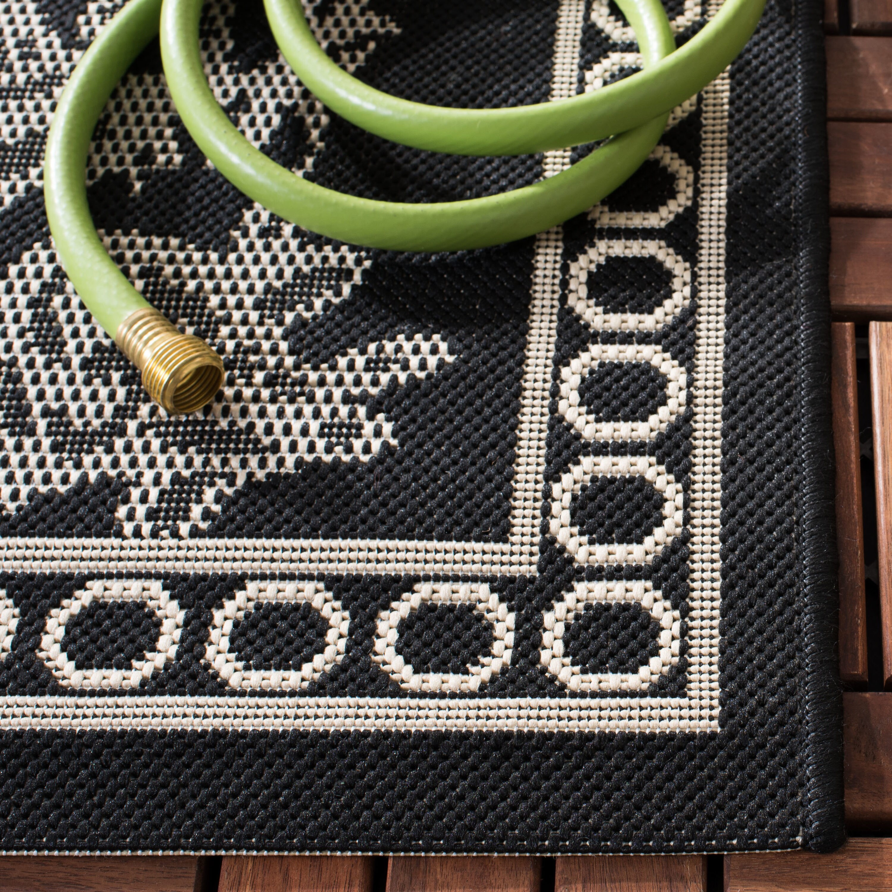 Safavieh CY3305-3908-5 rugs - View #3