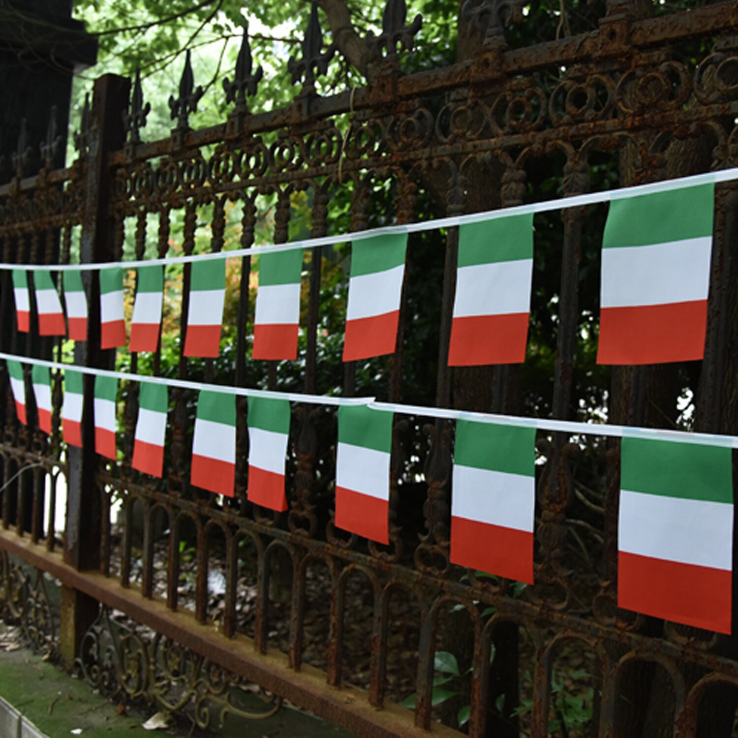 Italian Republic String Pennant Flags with UV Protection