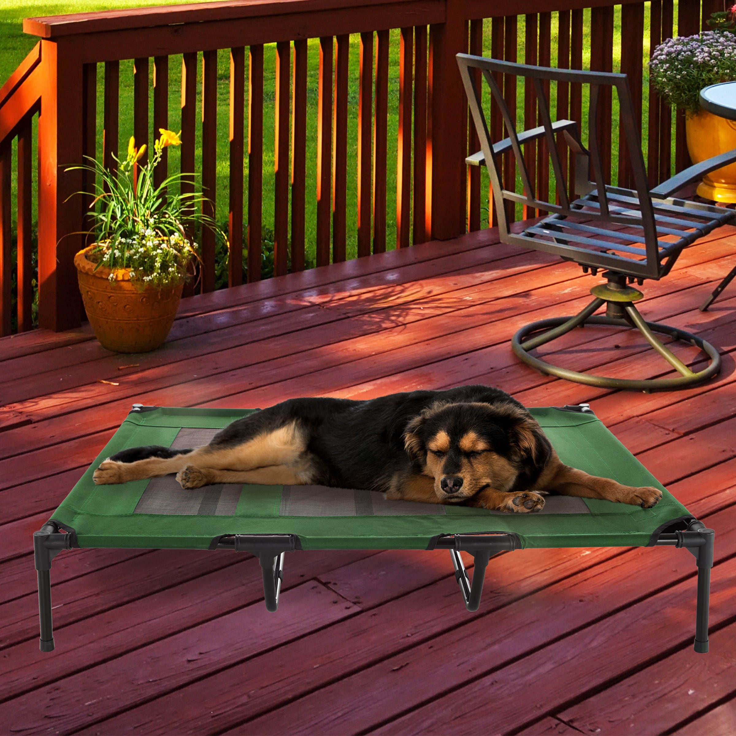 X-Large Green Elevated Outdoor Pet Bed with Mesh Panel